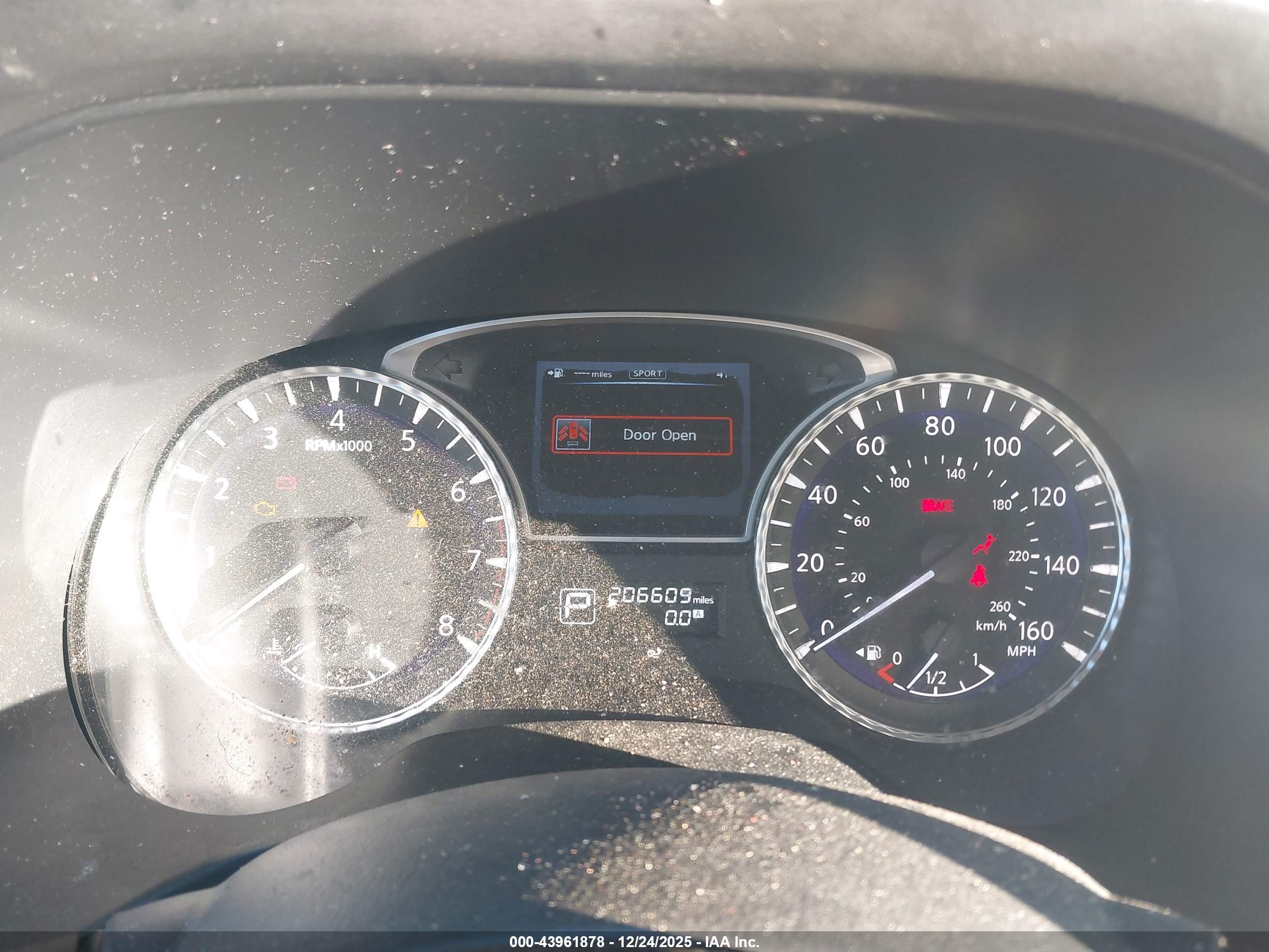 INFINITI JX35 image 7