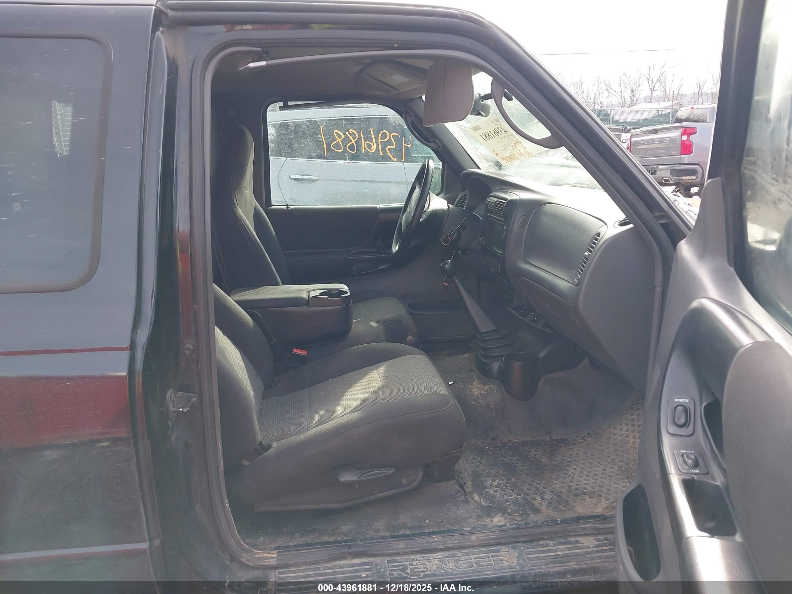 FORD RANGER image 5