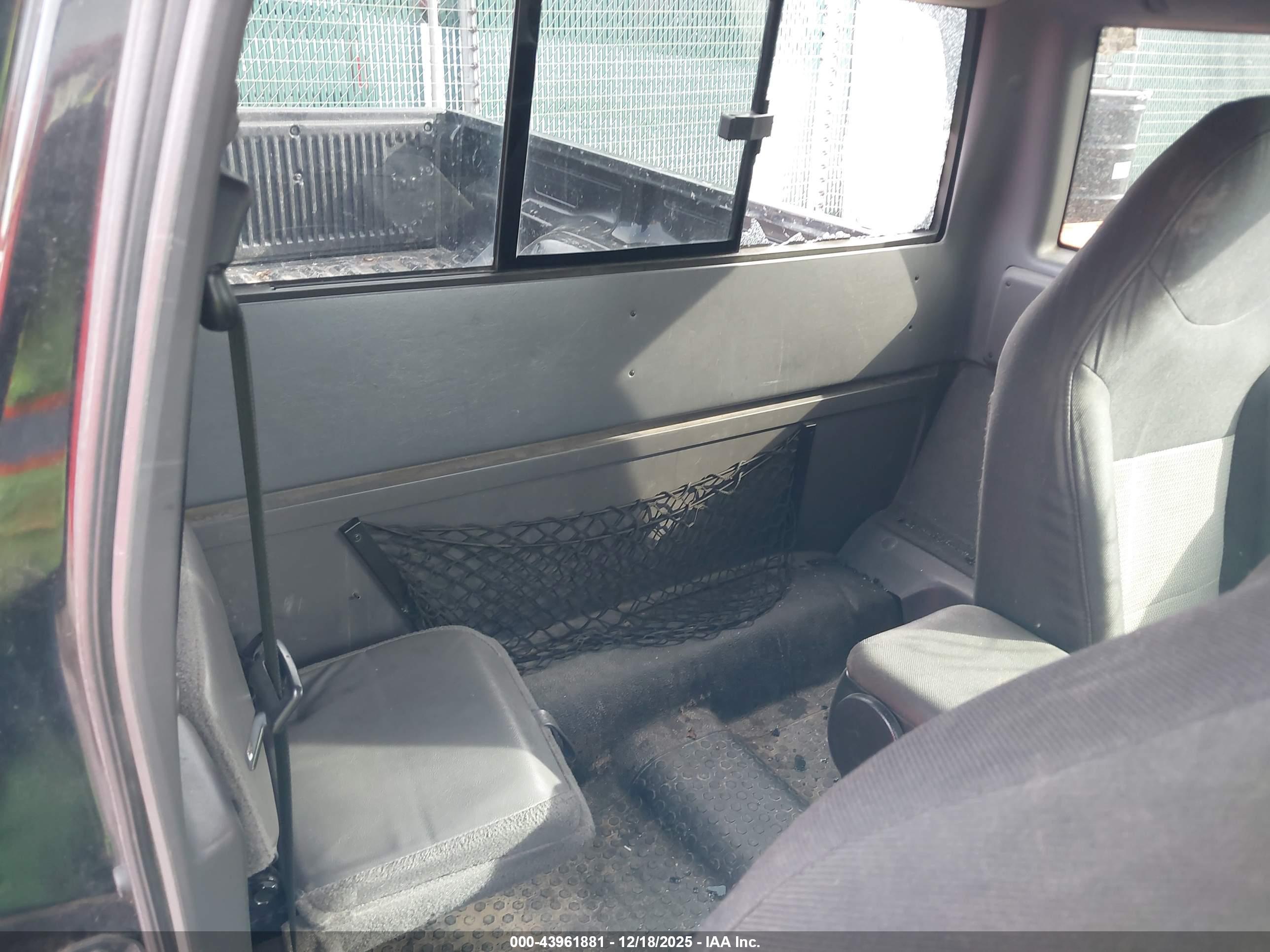FORD RANGER image 8
