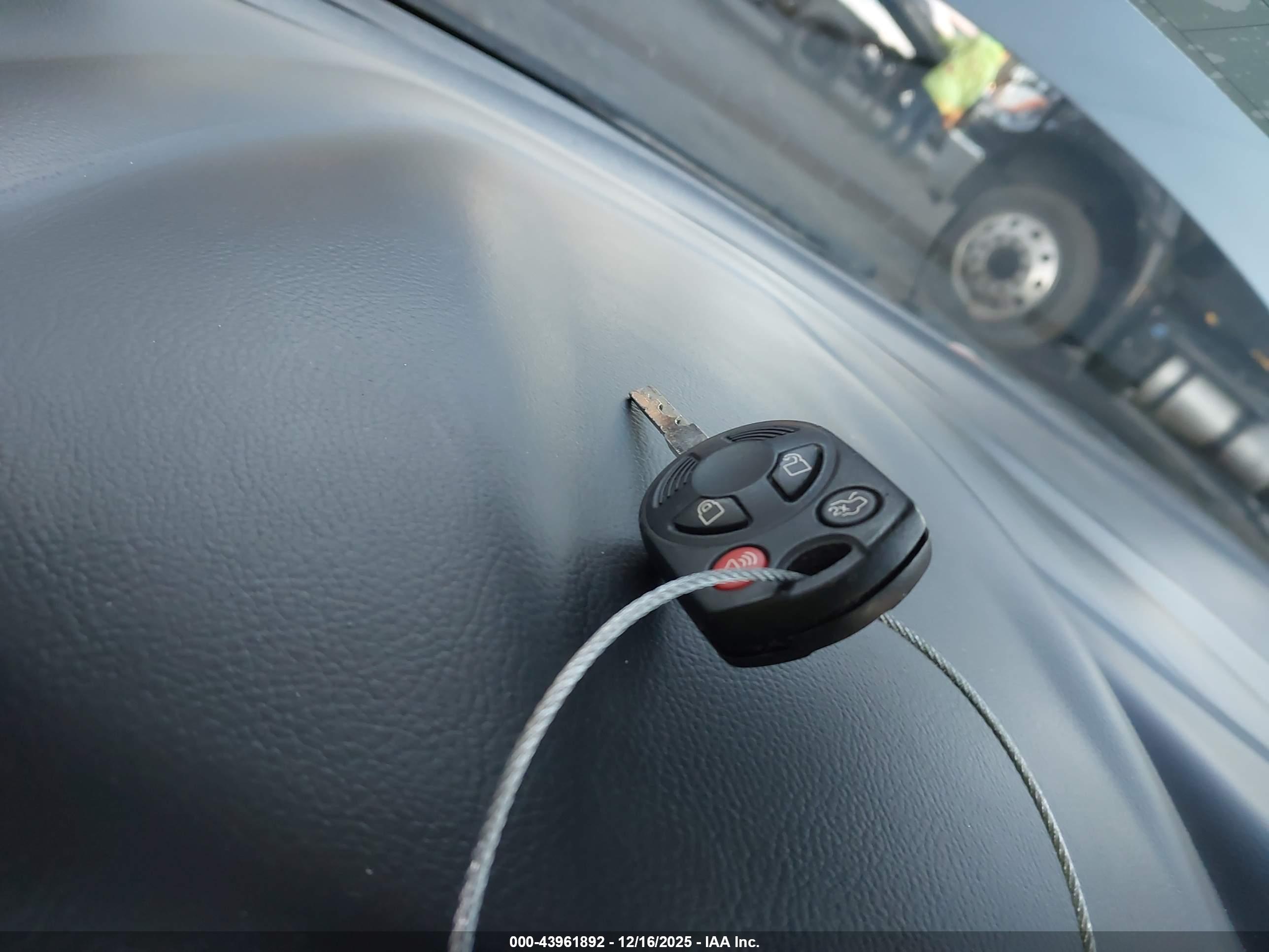 FORD FOCUS image 11