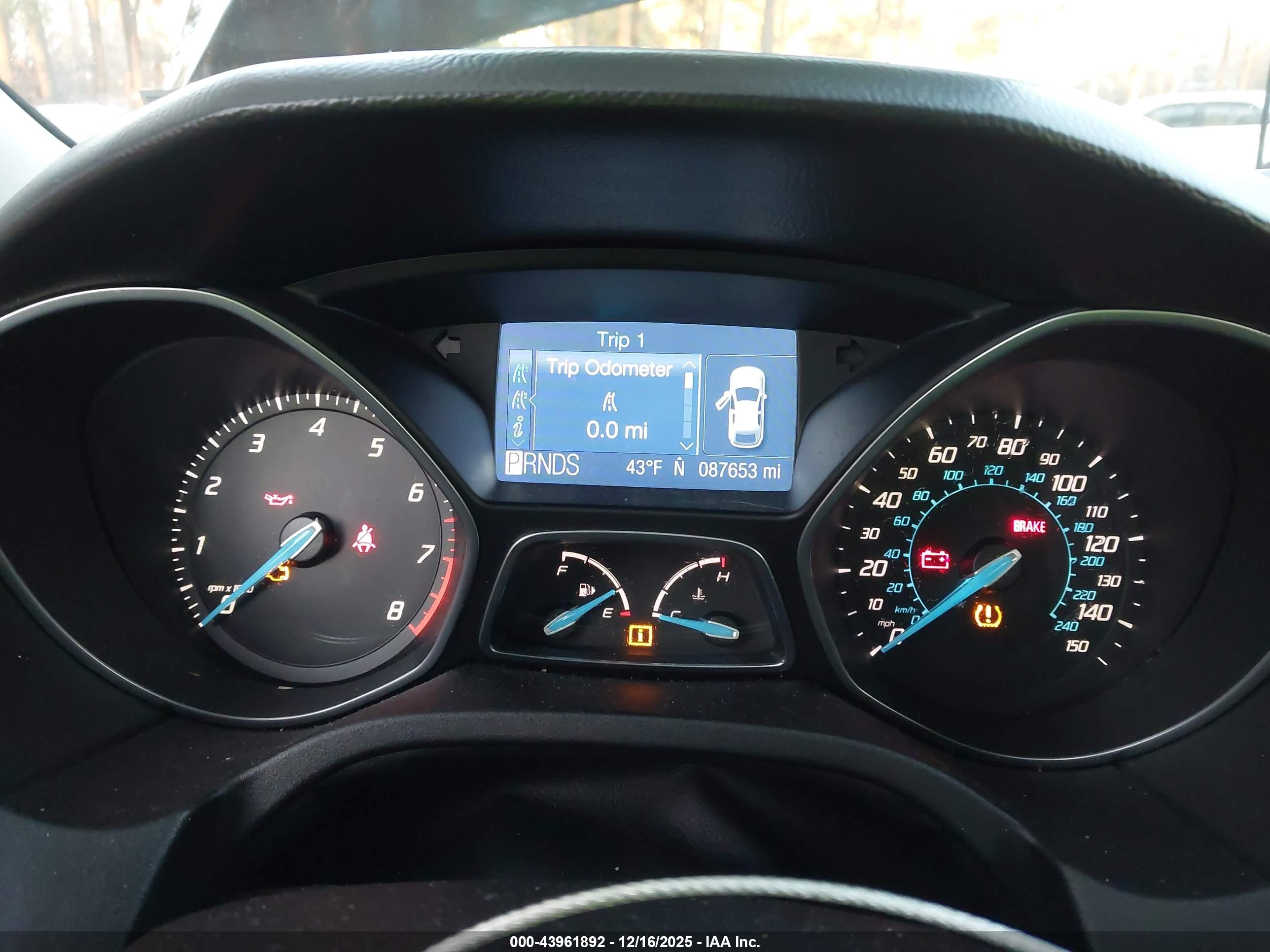 FORD FOCUS image 7