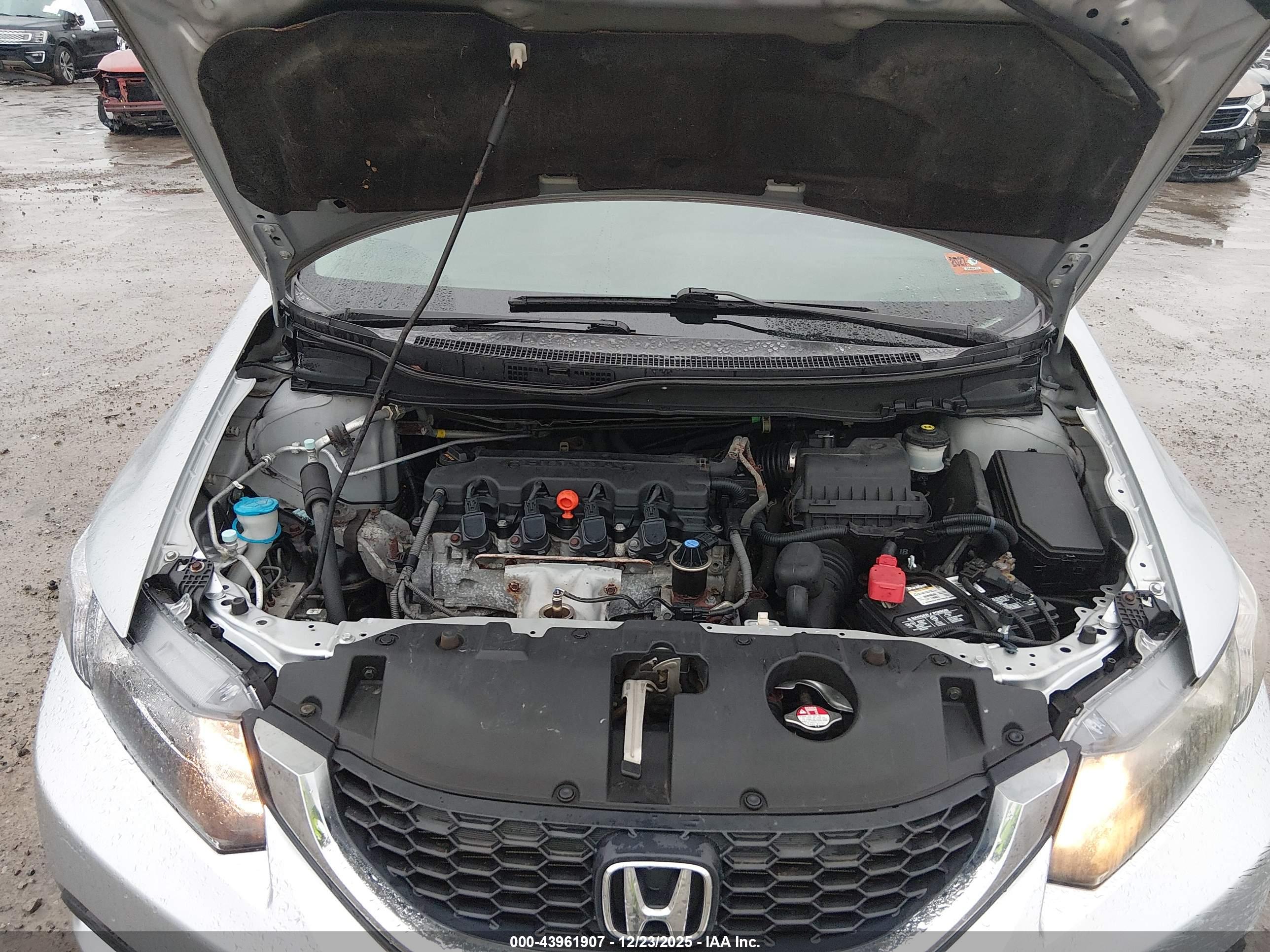 HONDA CIVIC image 10