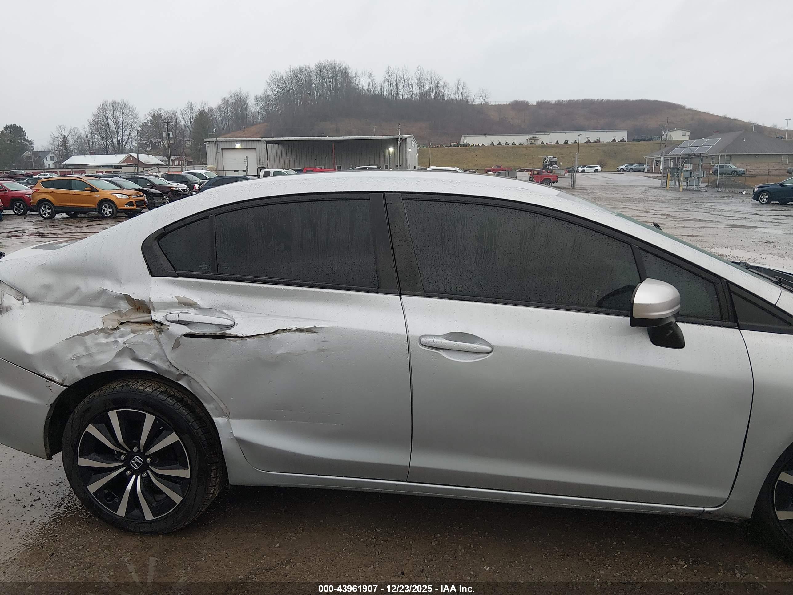 HONDA CIVIC image 6