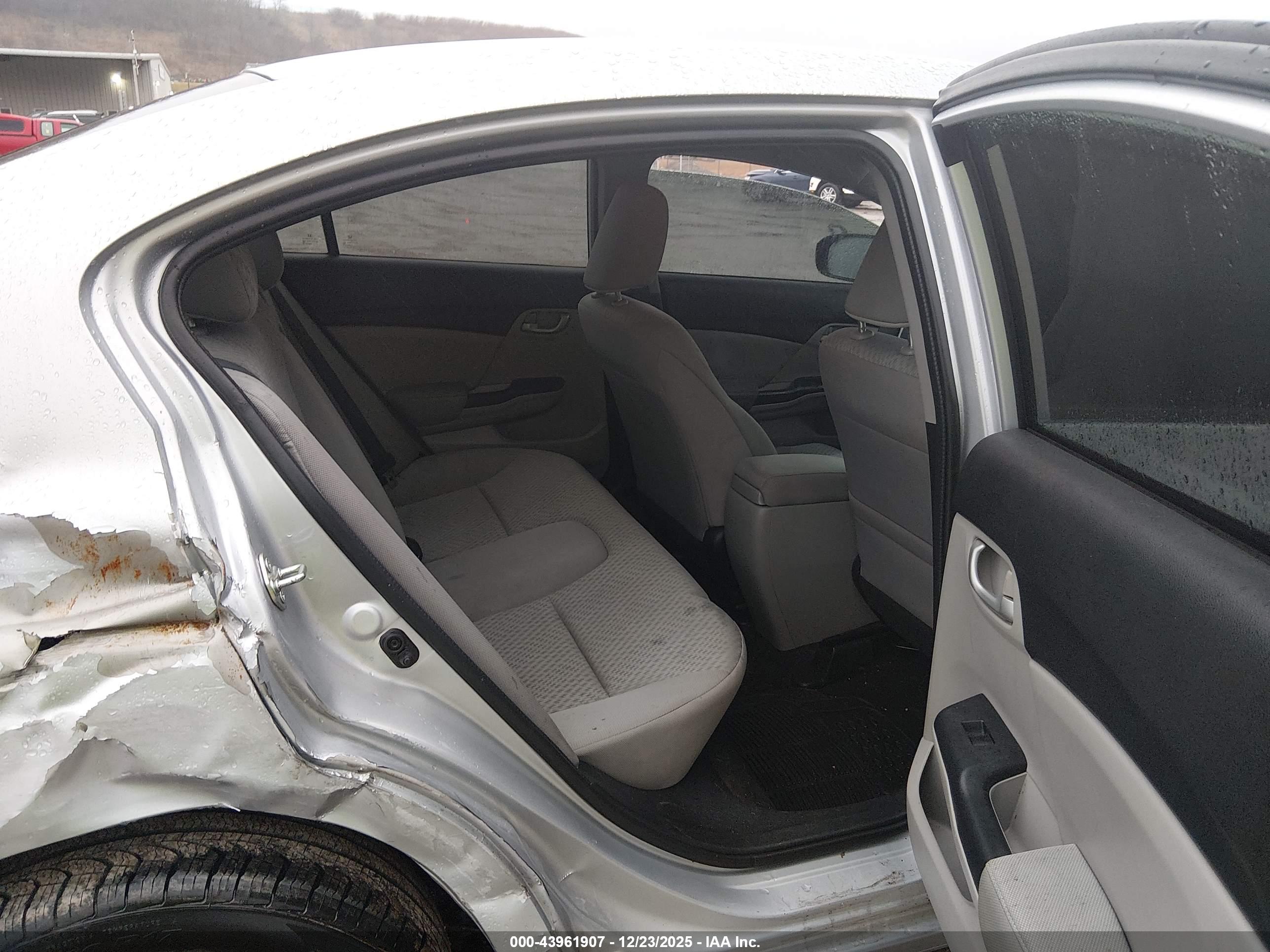 HONDA CIVIC image 8