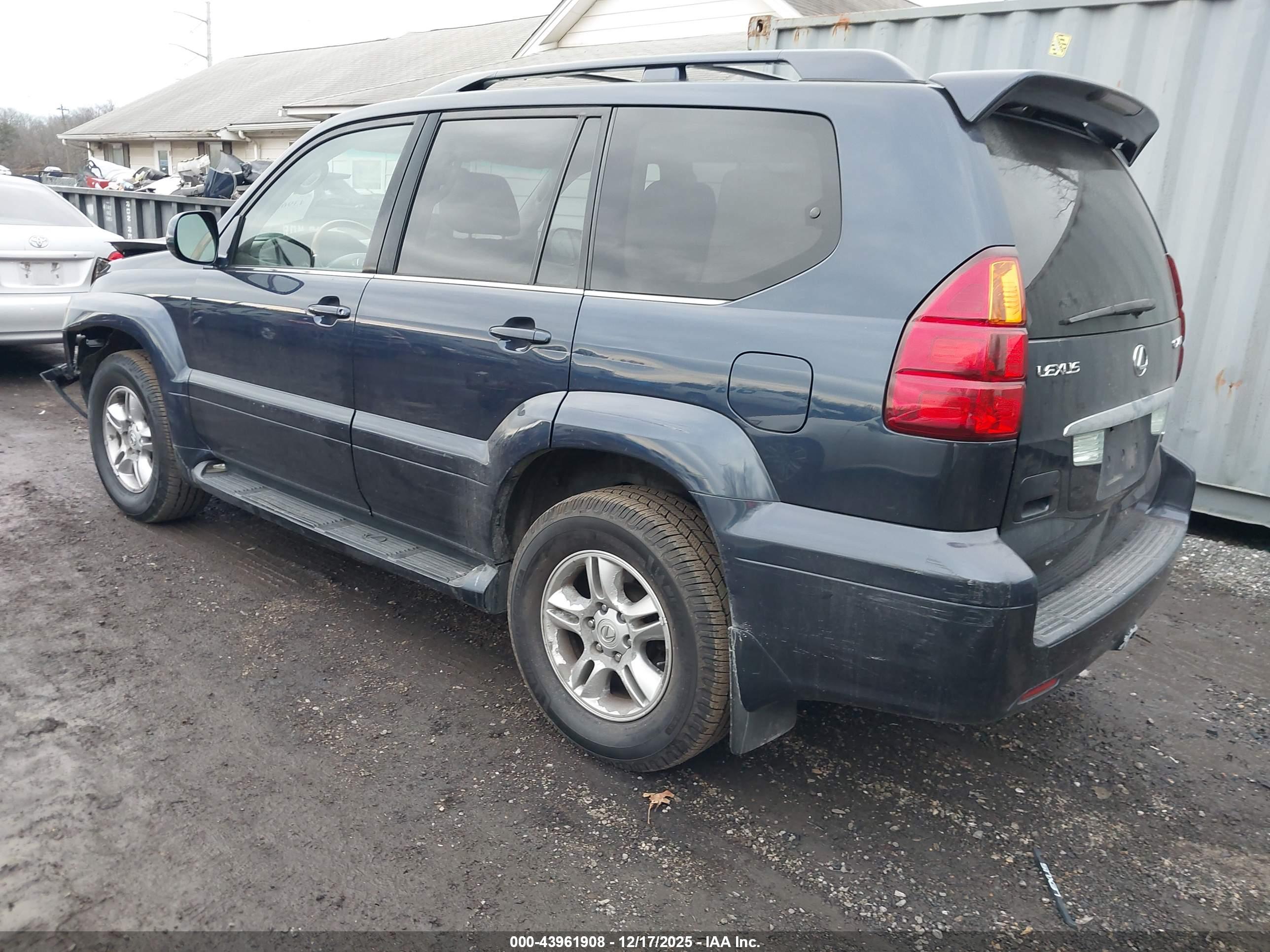 LEXUS GX image 3