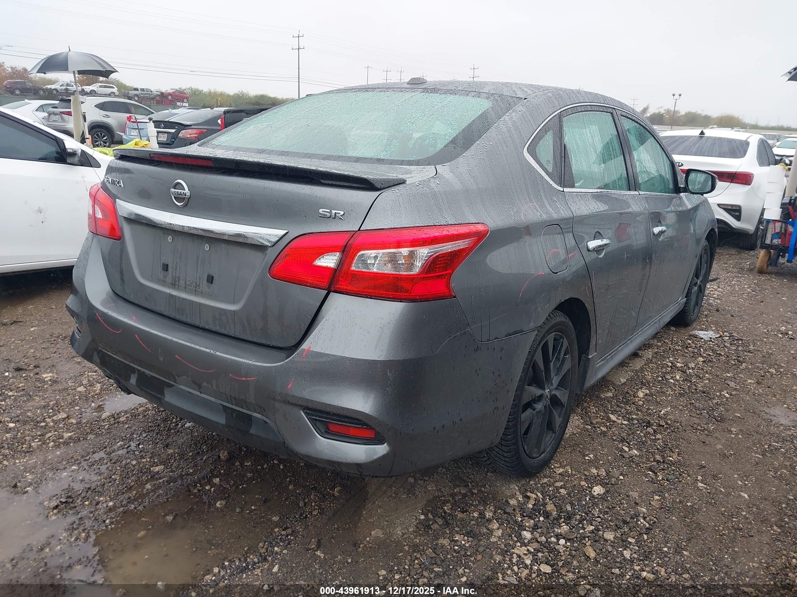 NISSAN SENTRA image 4