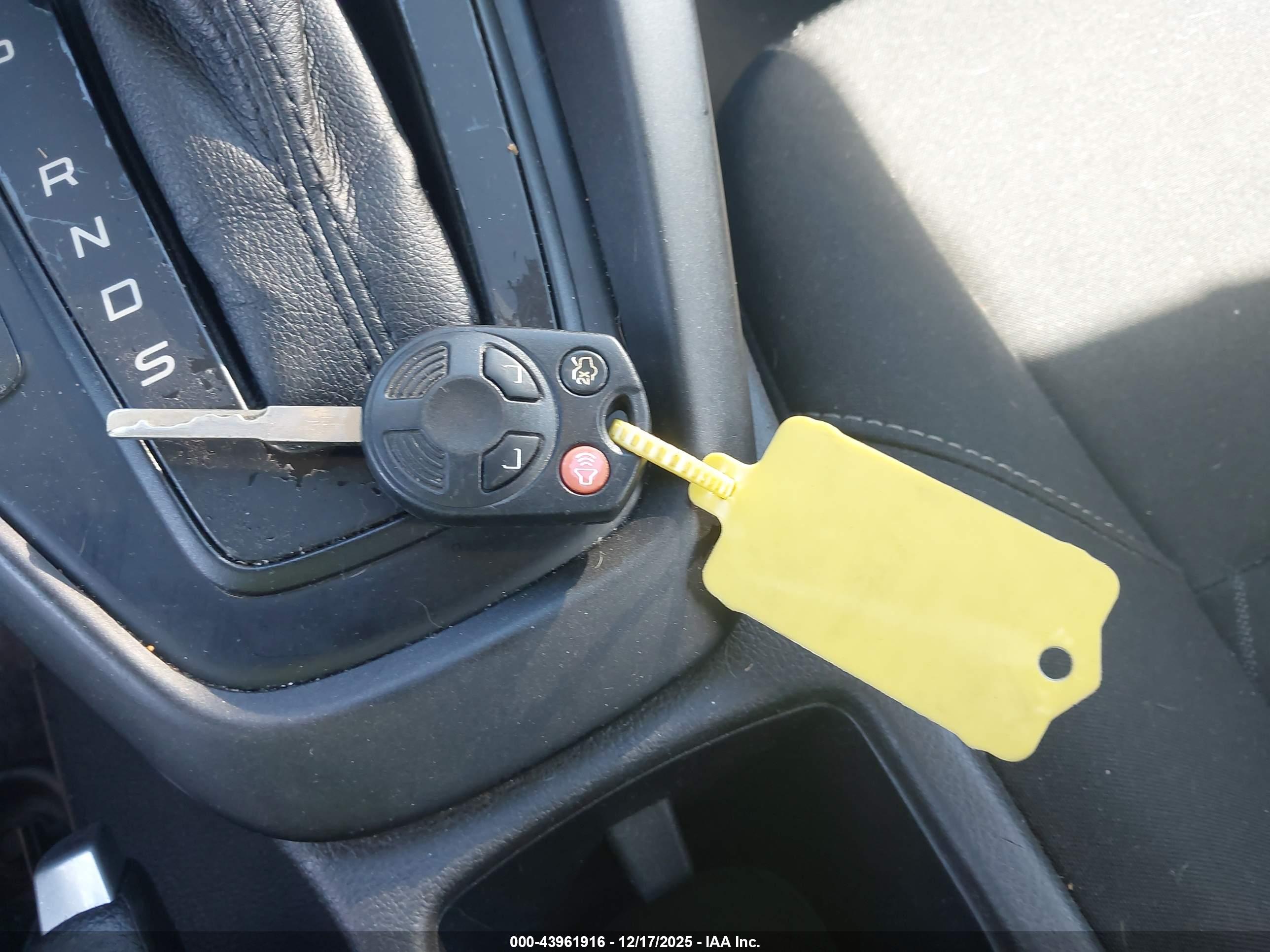 FORD FOCUS image 11