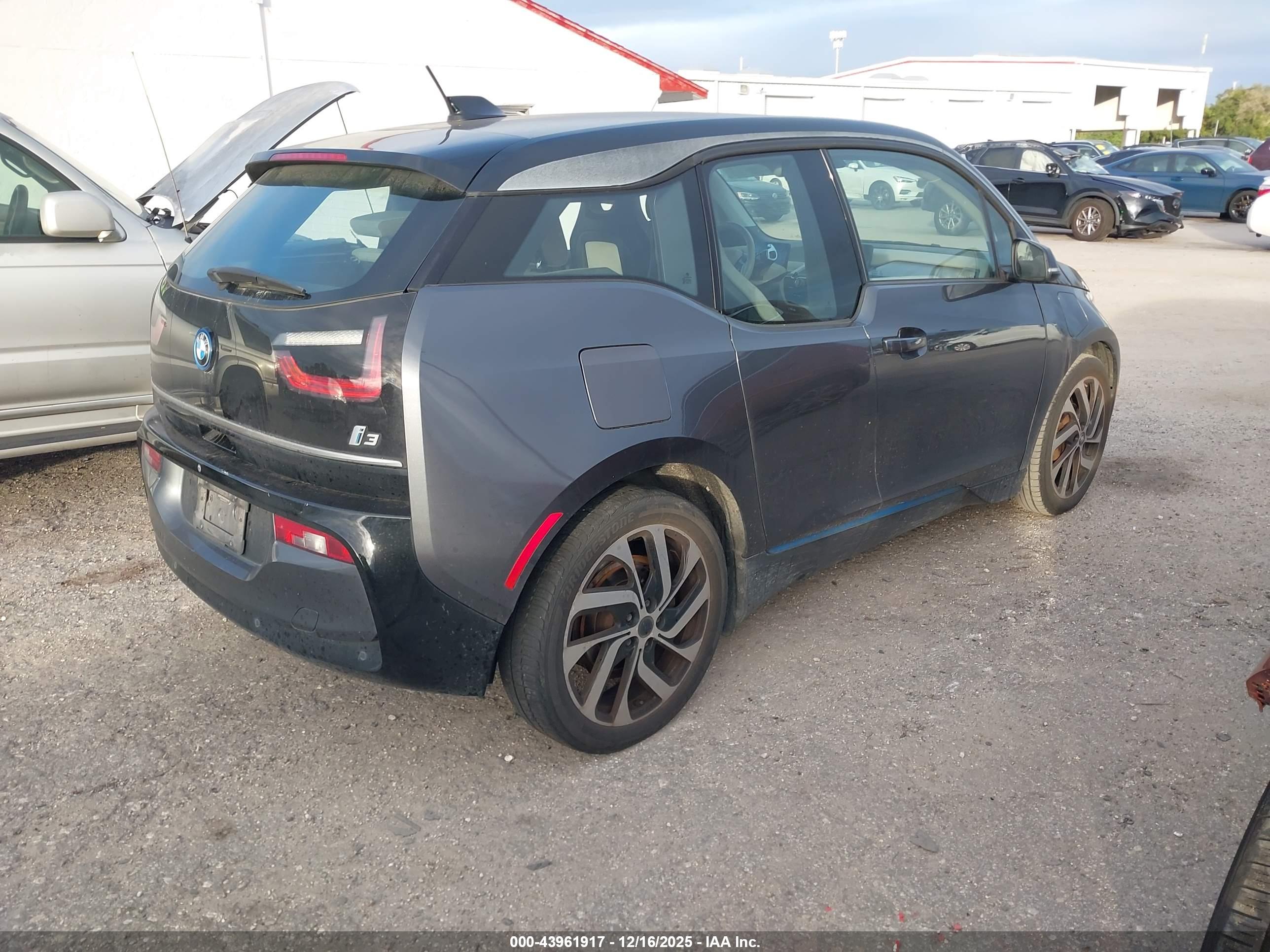 BMW I3 image 4