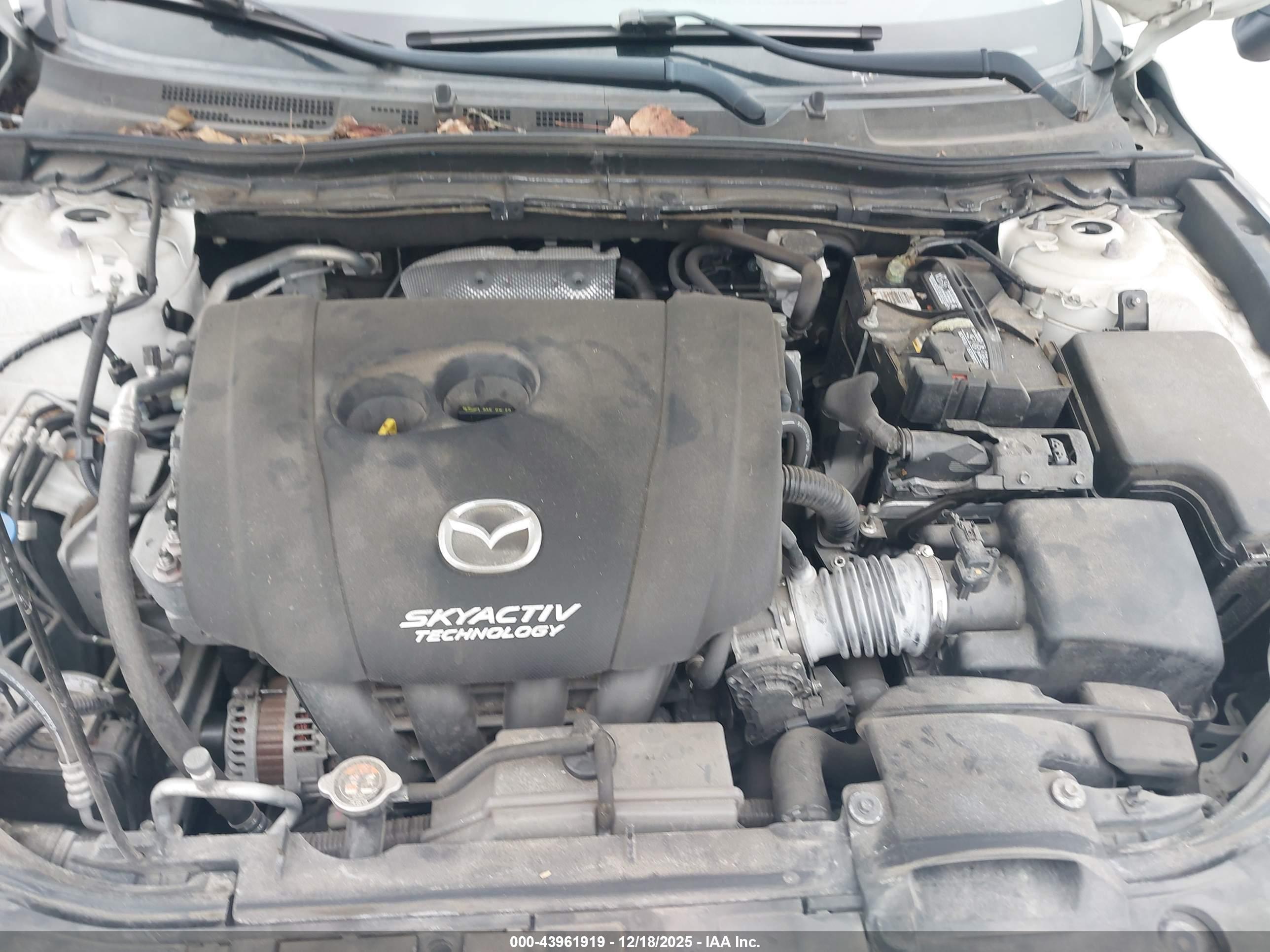 MAZDA MAZDA3 image 10