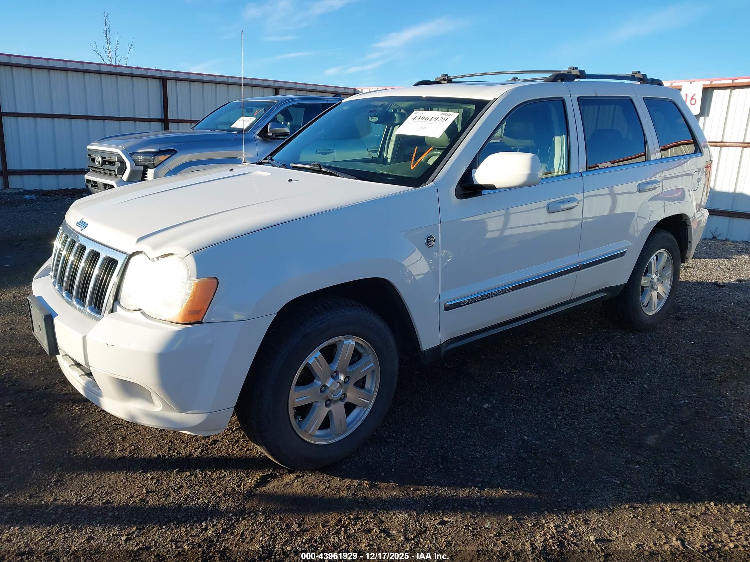 JEEP GRAND image 2