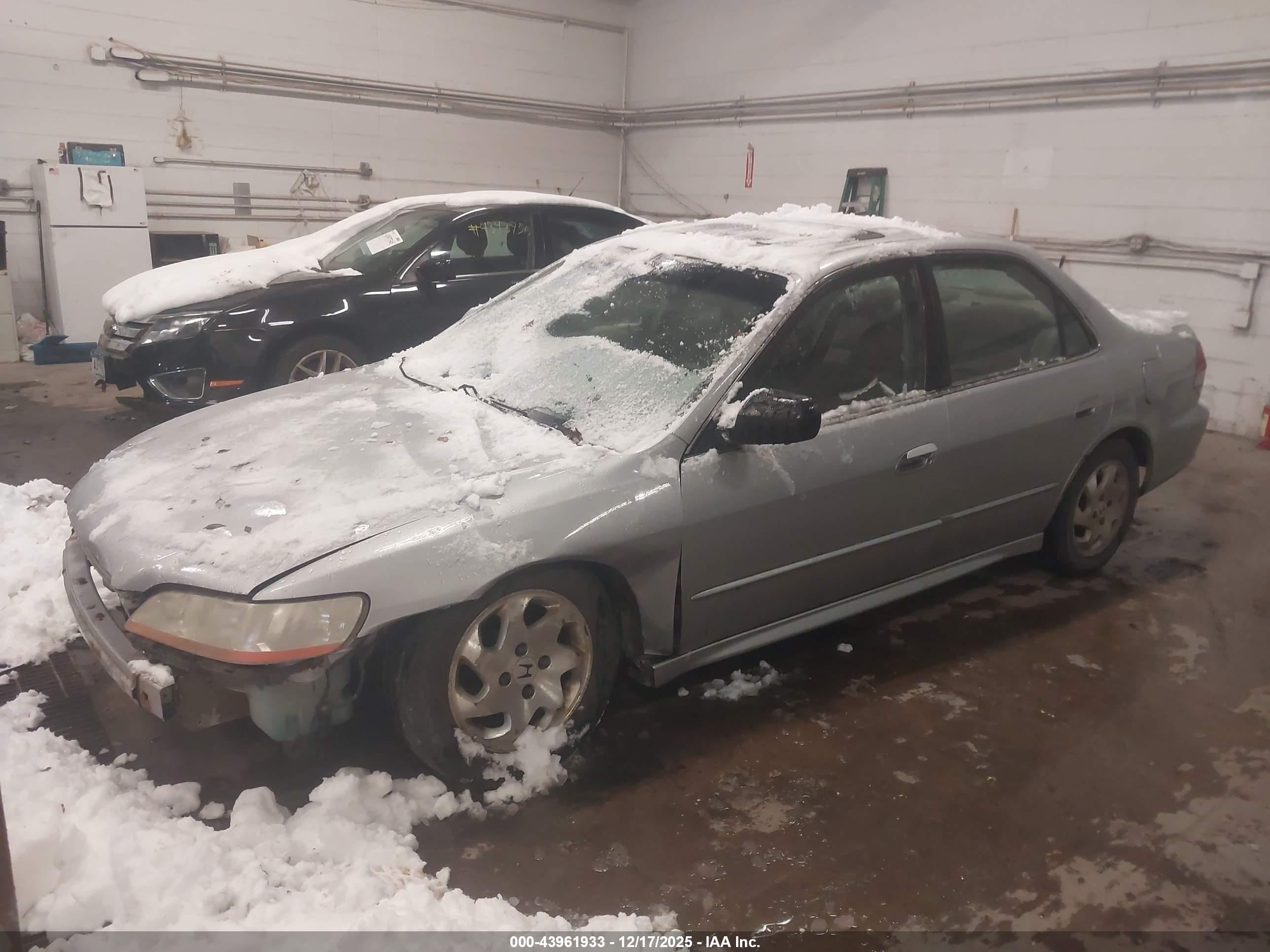 HONDA ACCORD image 2