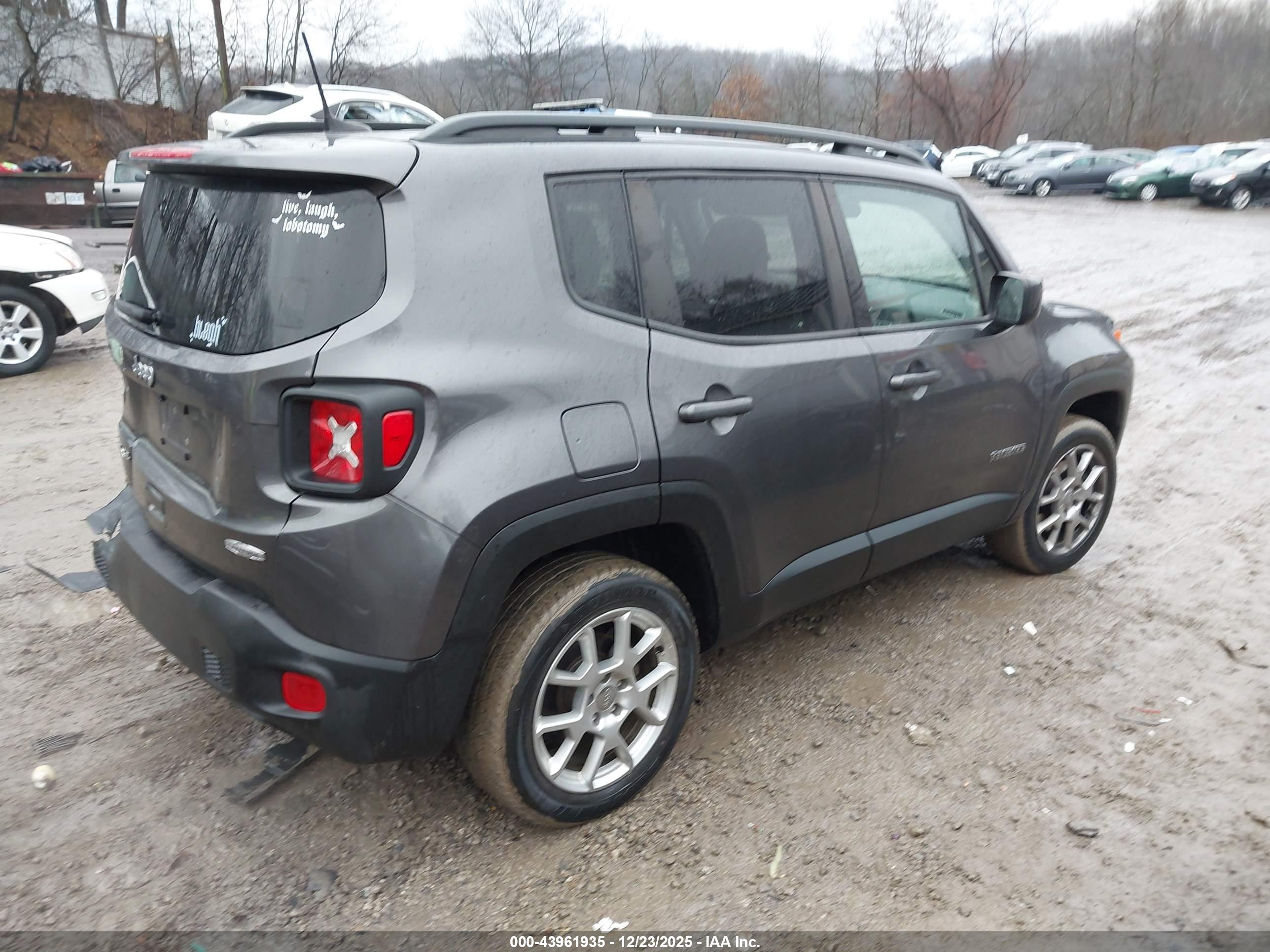 JEEP RENEGADE image 4