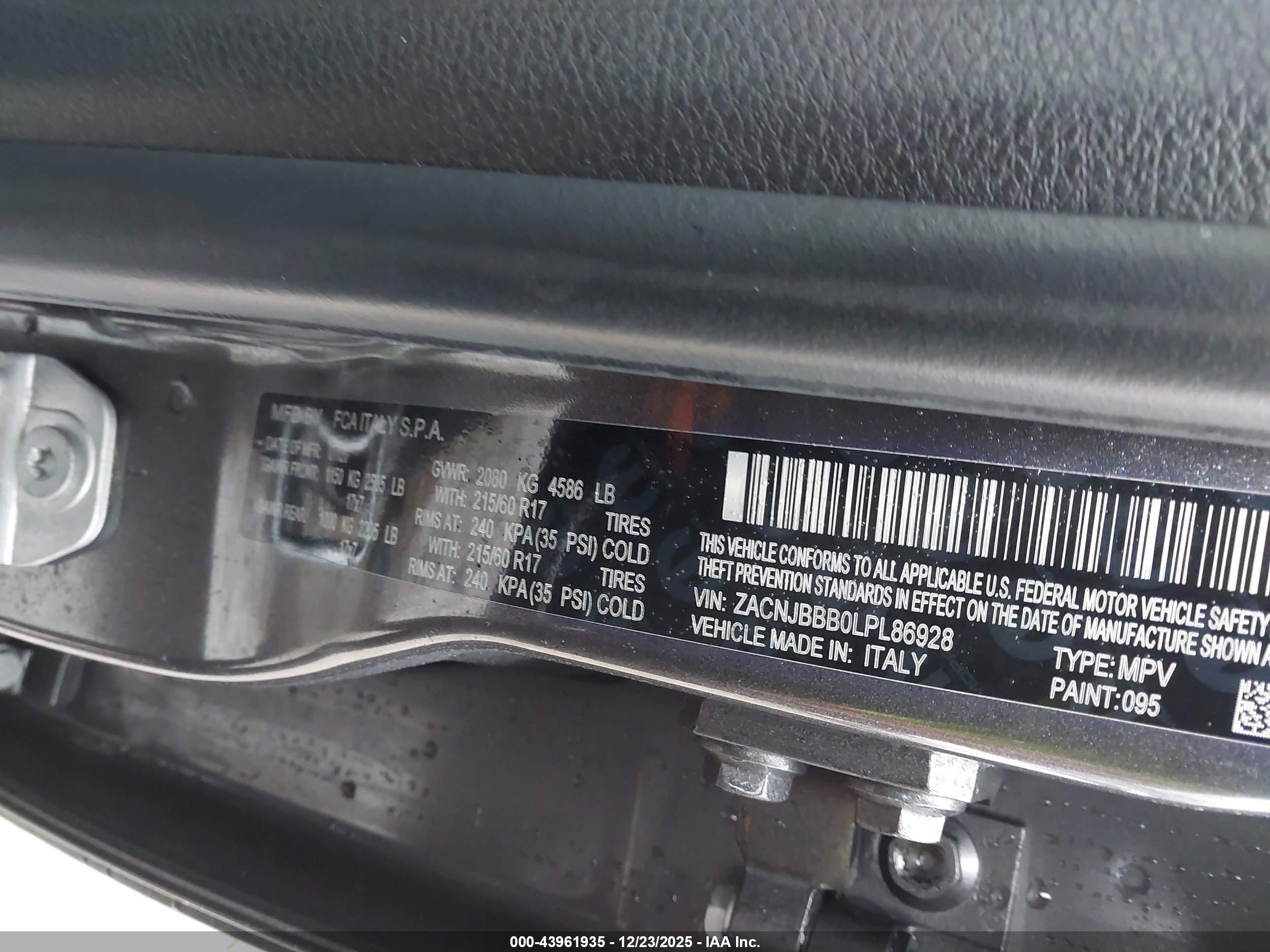 JEEP RENEGADE image 9