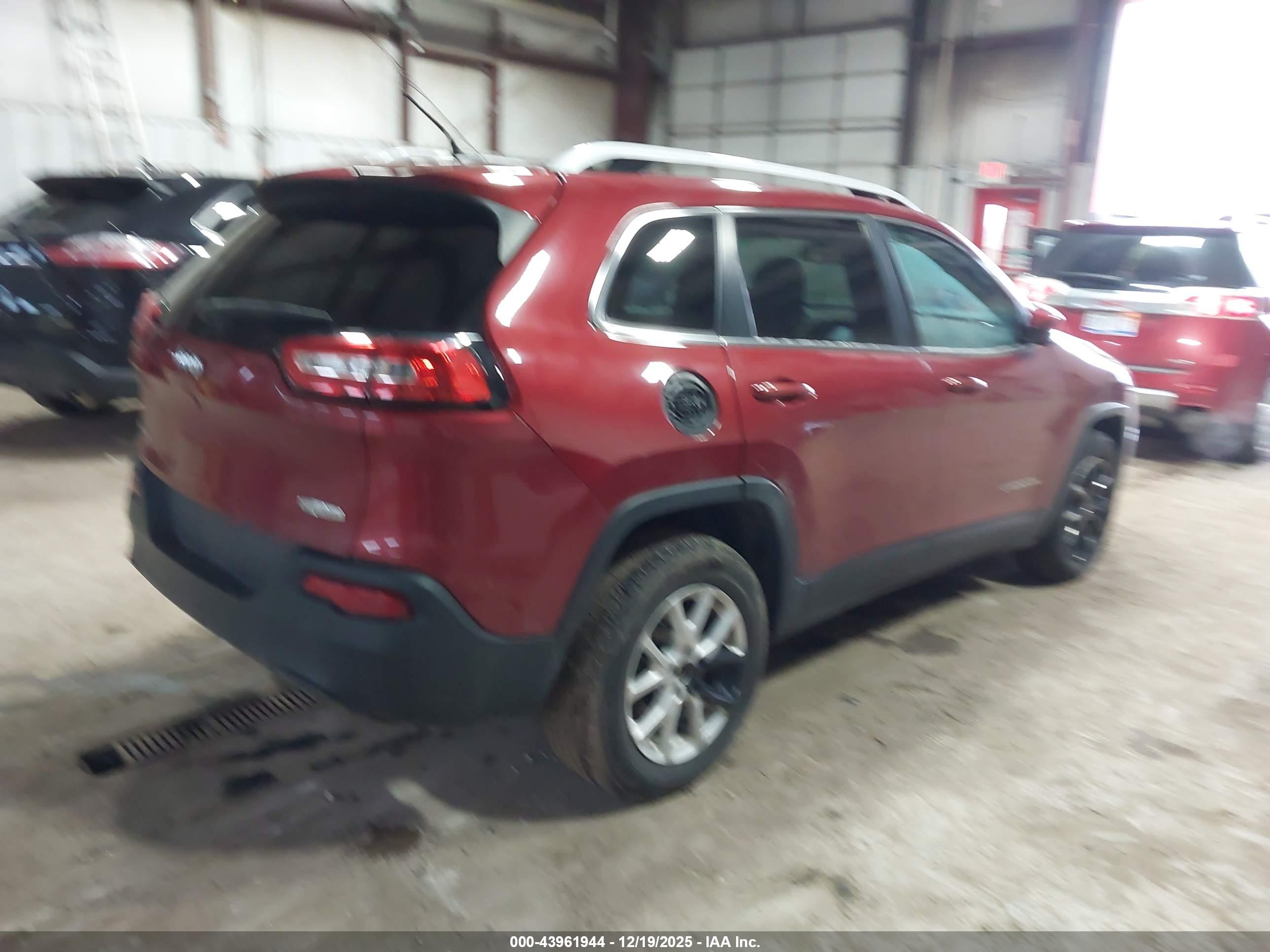 JEEP CHEROKEE image 4