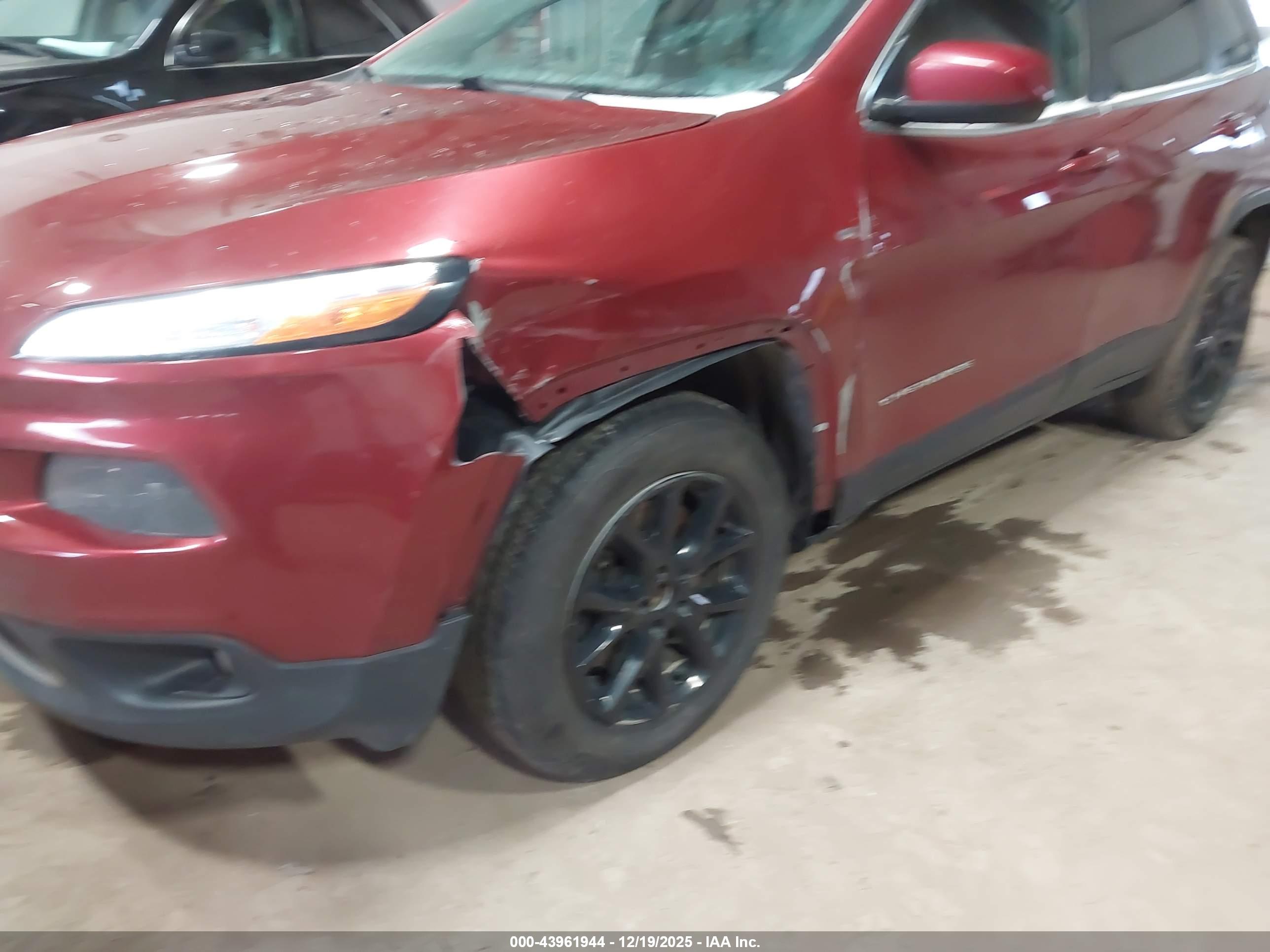 JEEP CHEROKEE image 6