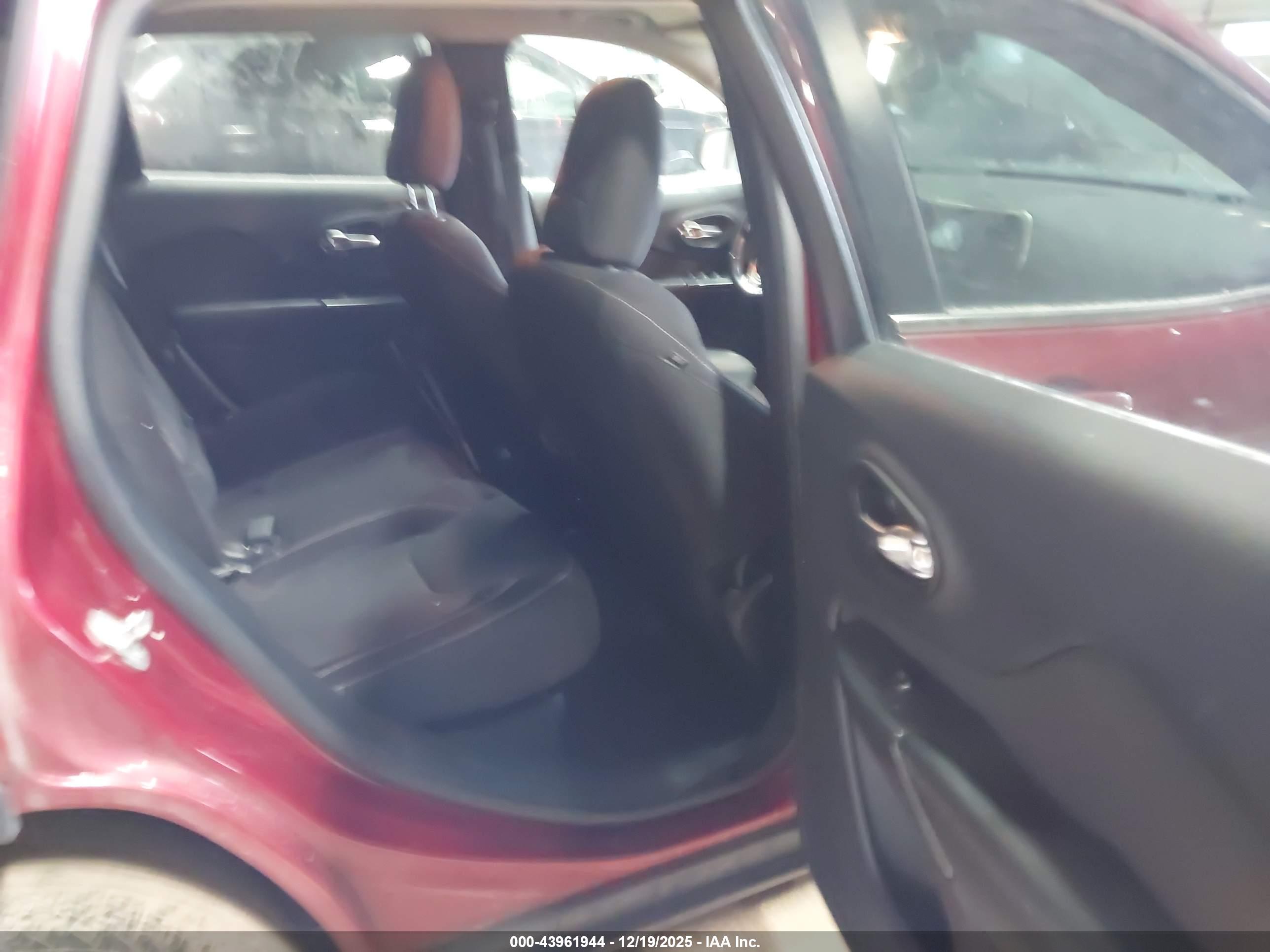 JEEP CHEROKEE image 8
