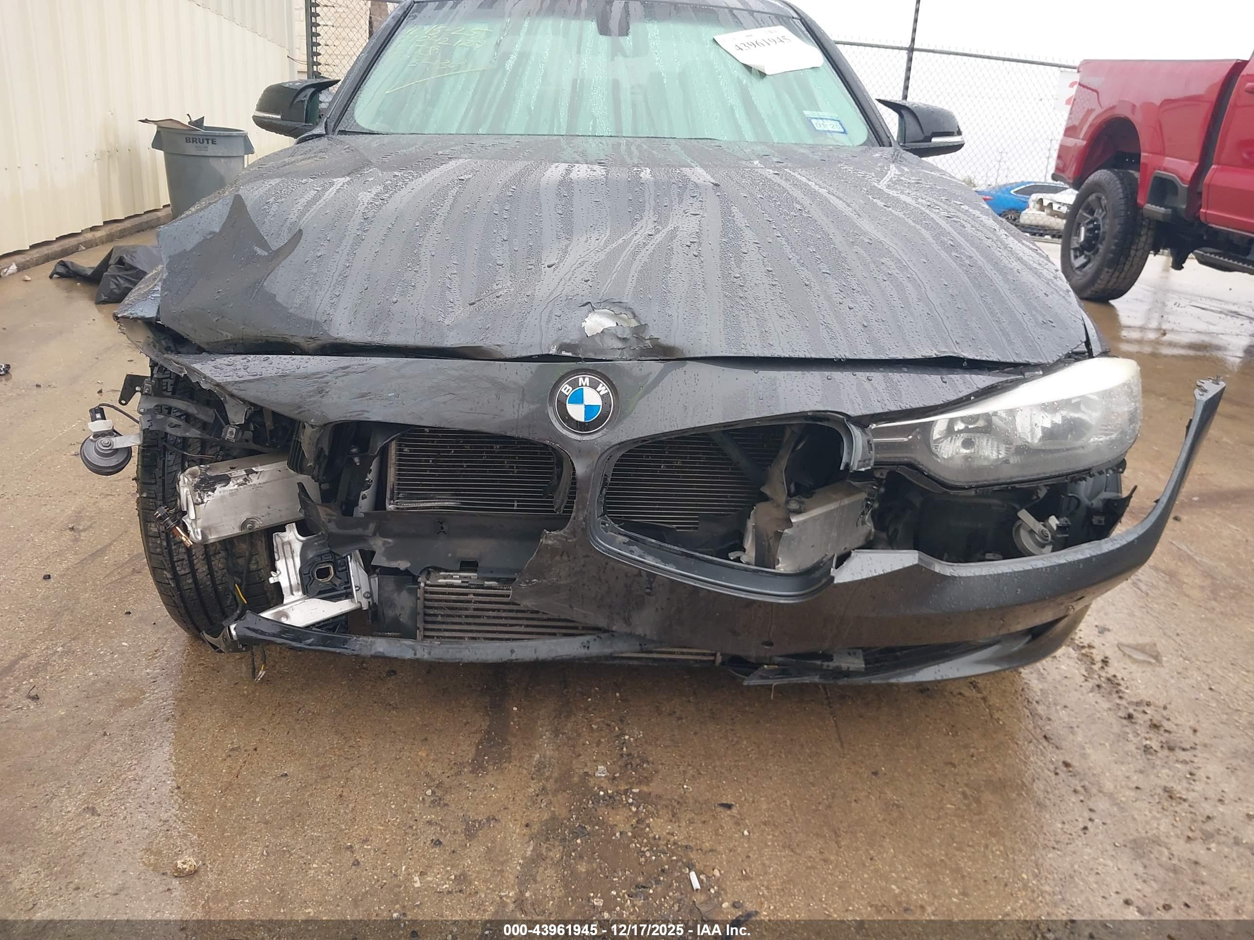 BMW 328I image 6