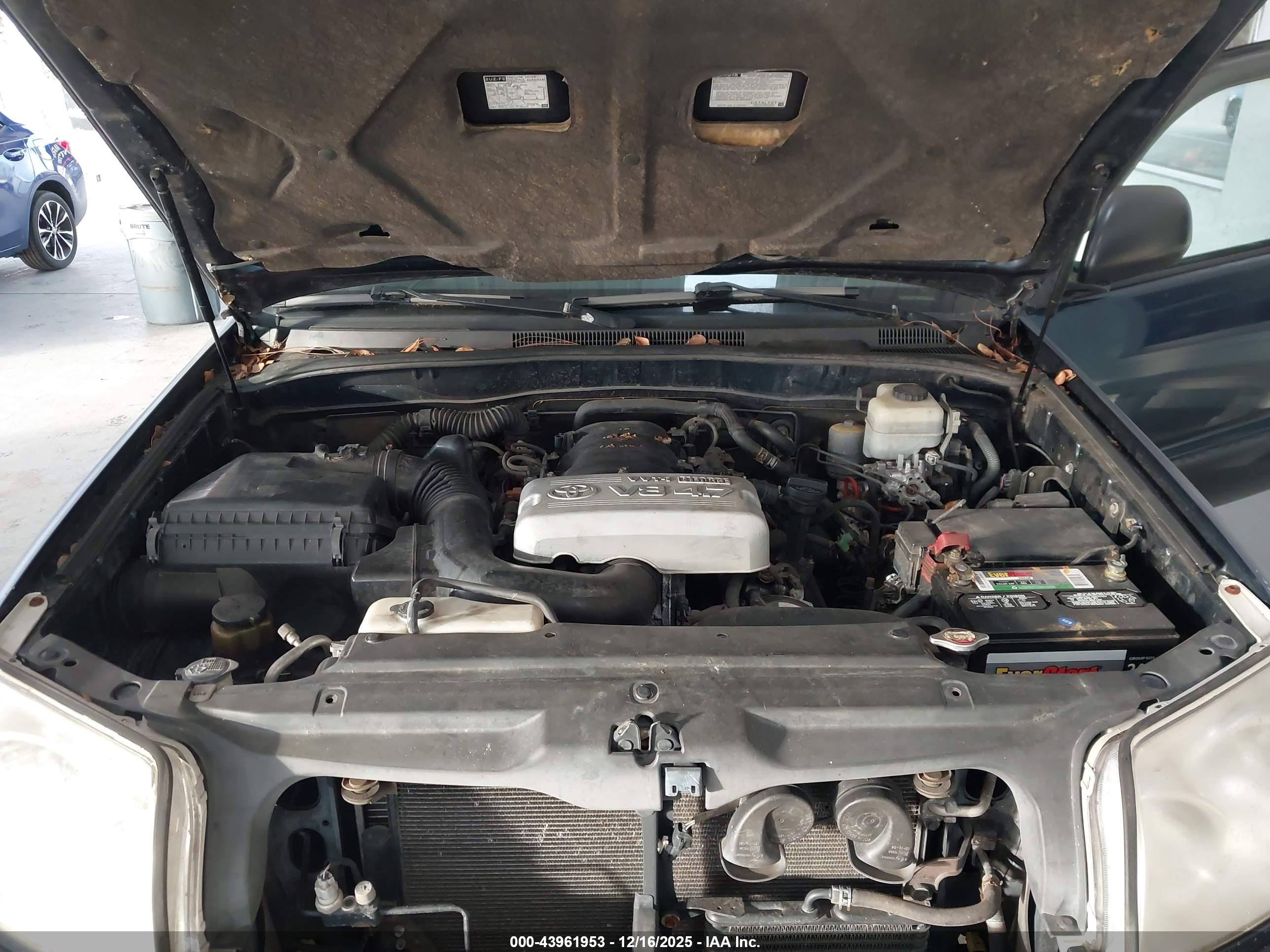 TOYOTA 4RUNNER image 10