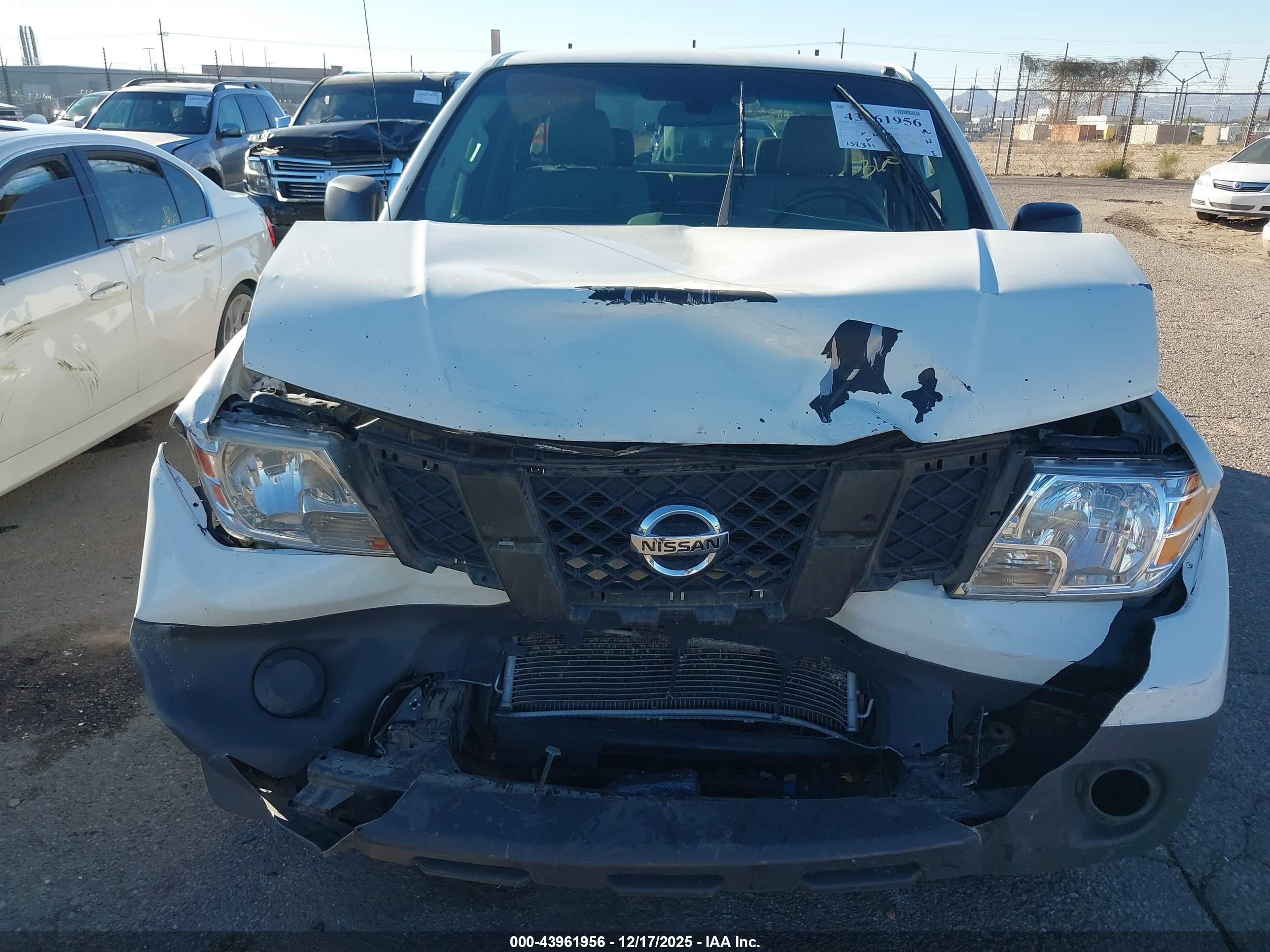 NISSAN FRONTIER image 6