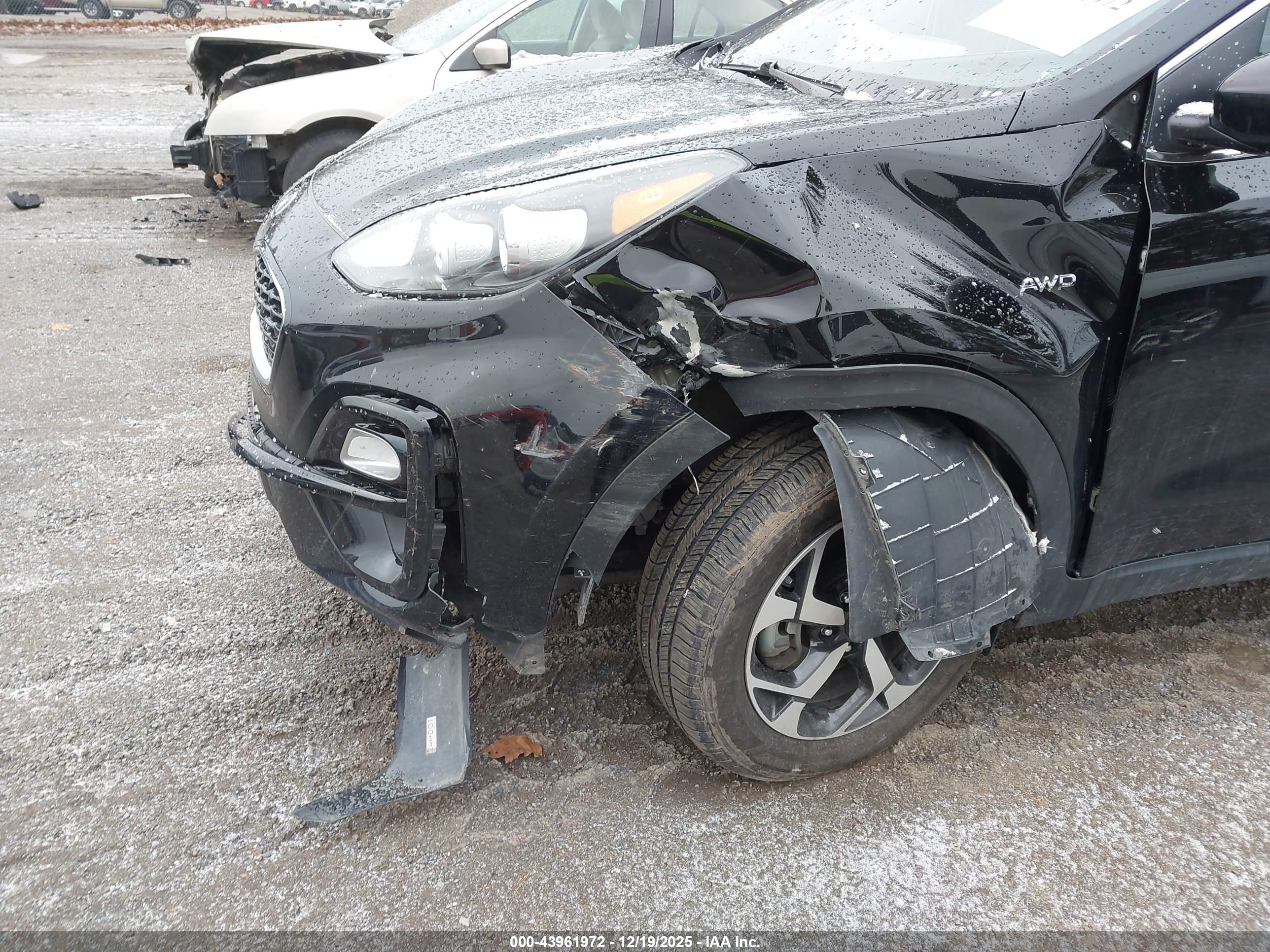 KIA SPORTAGE image 6