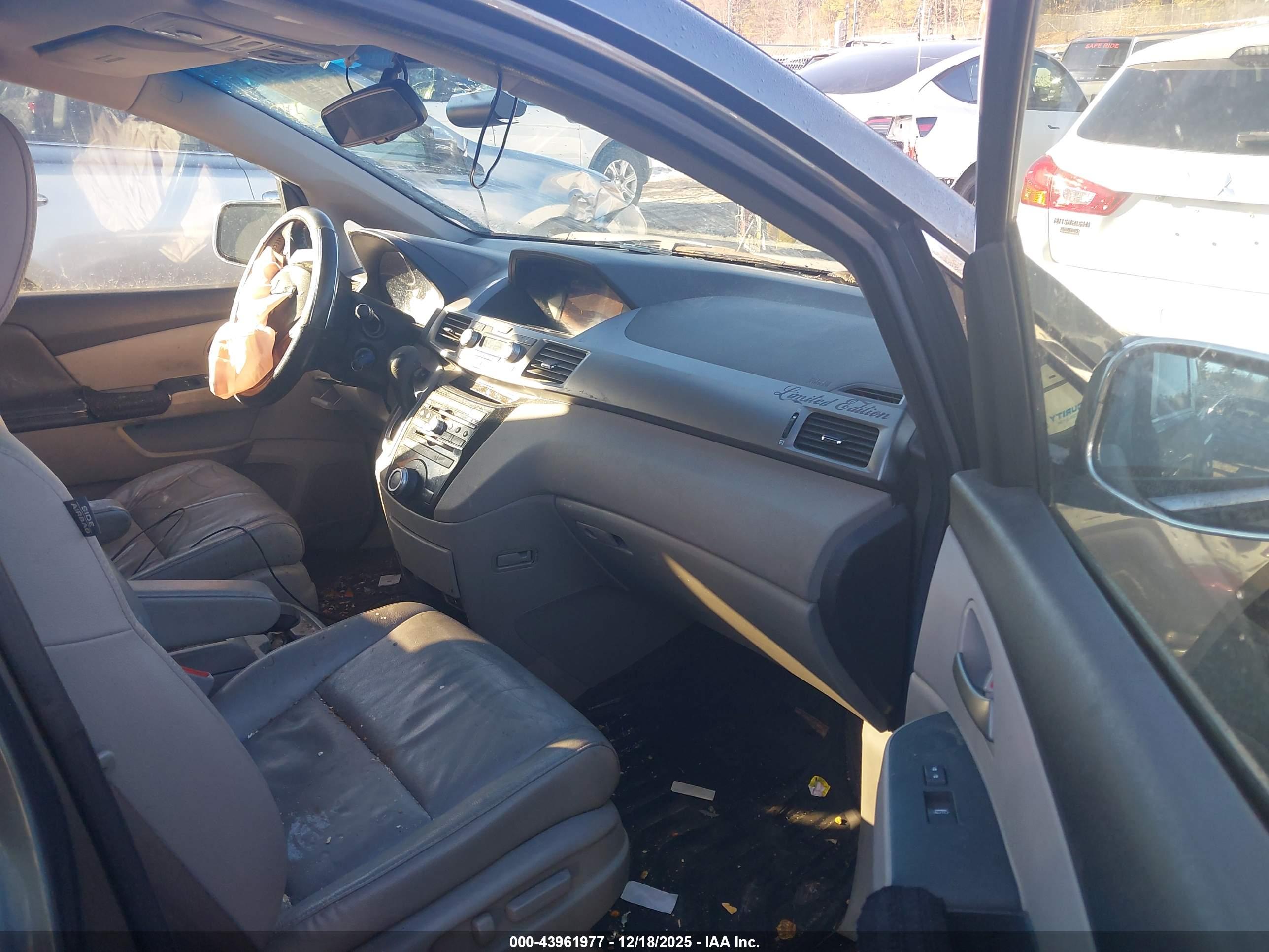 HONDA ODYSSEY image 5