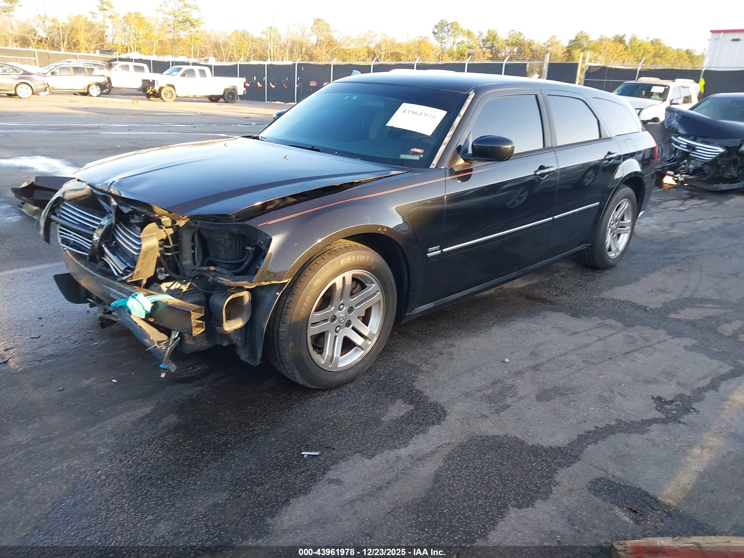 DODGE MAGNUM image 2