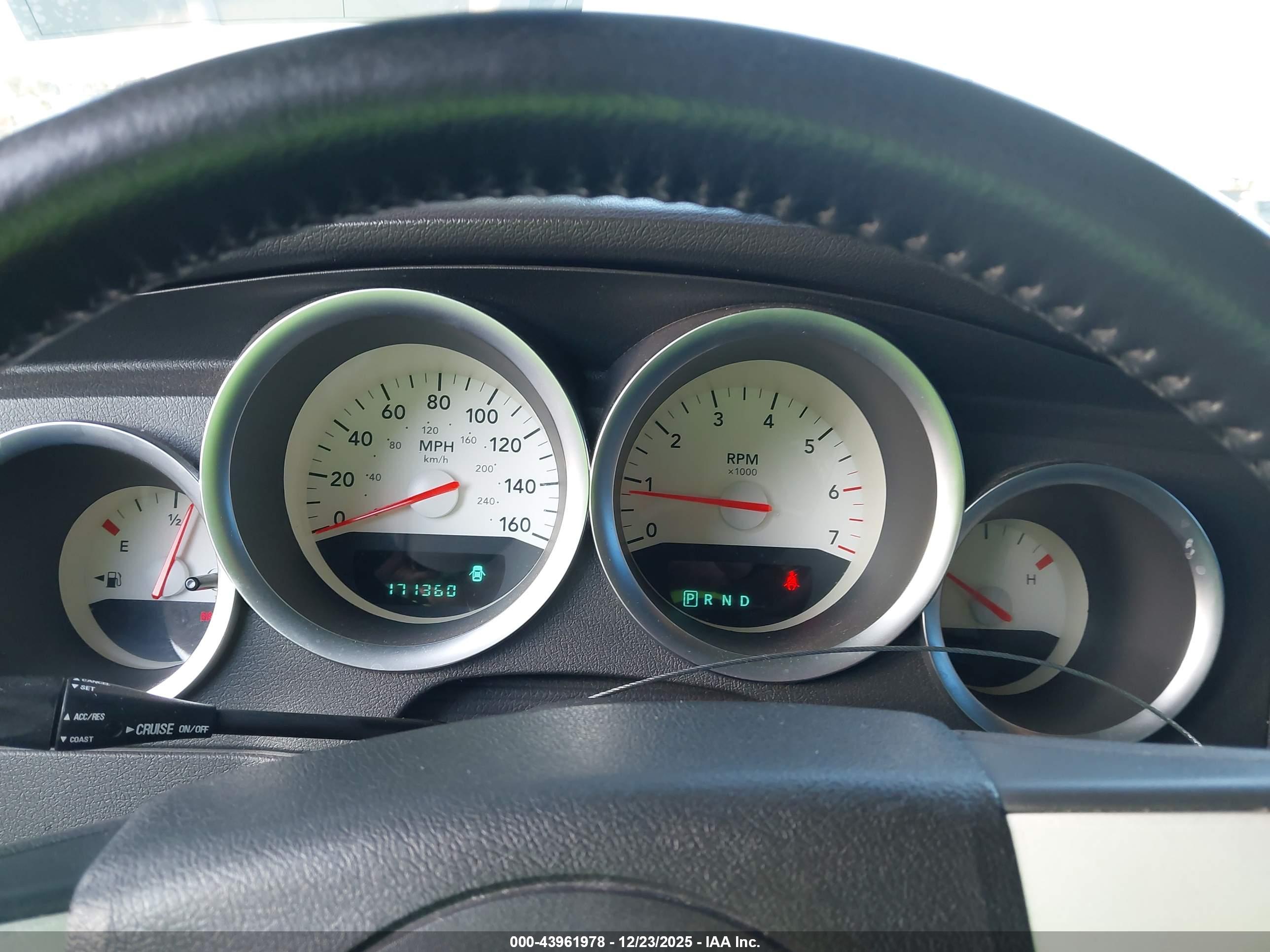 DODGE MAGNUM image 7