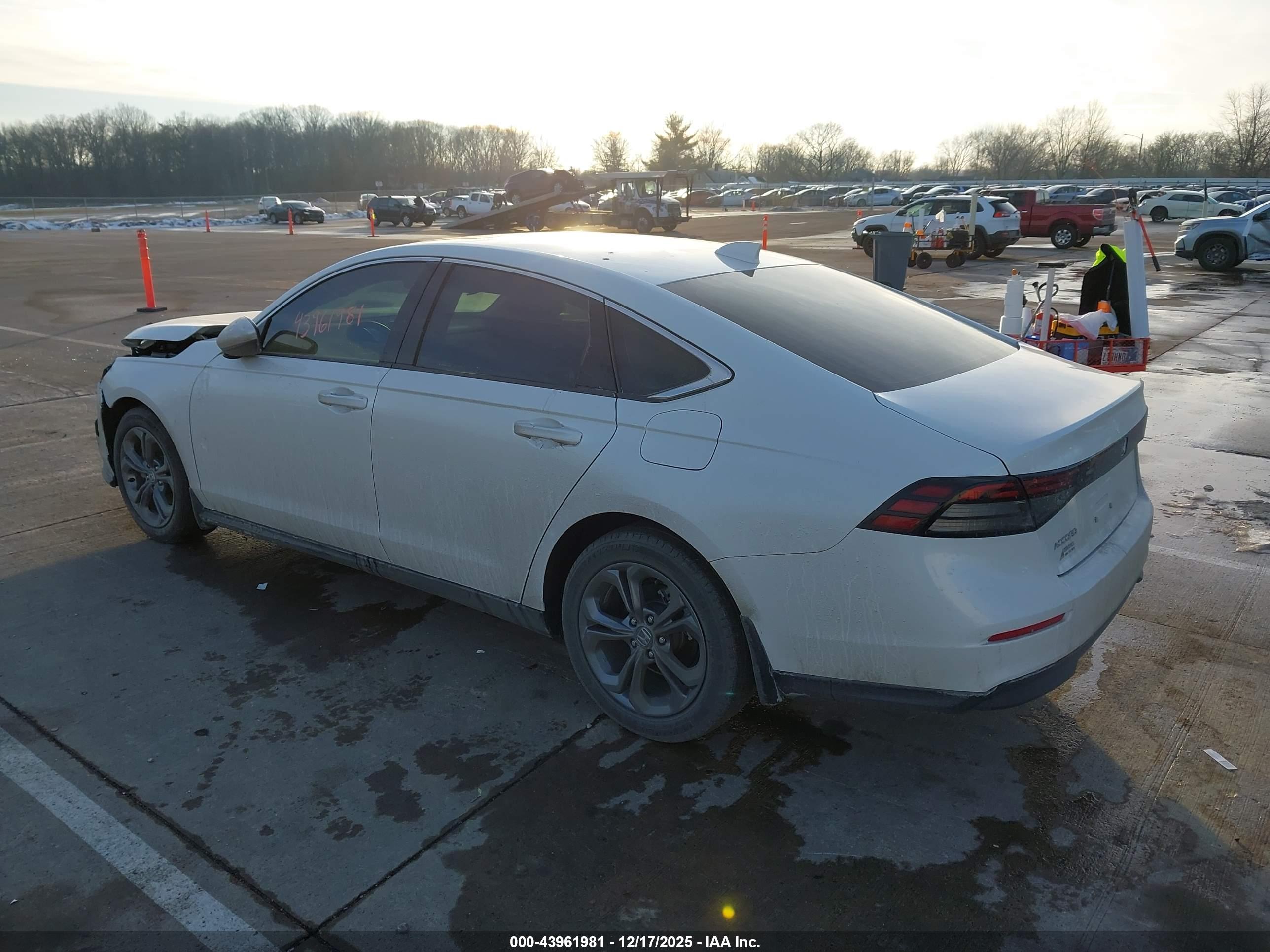 HONDA ACCORD image 3
