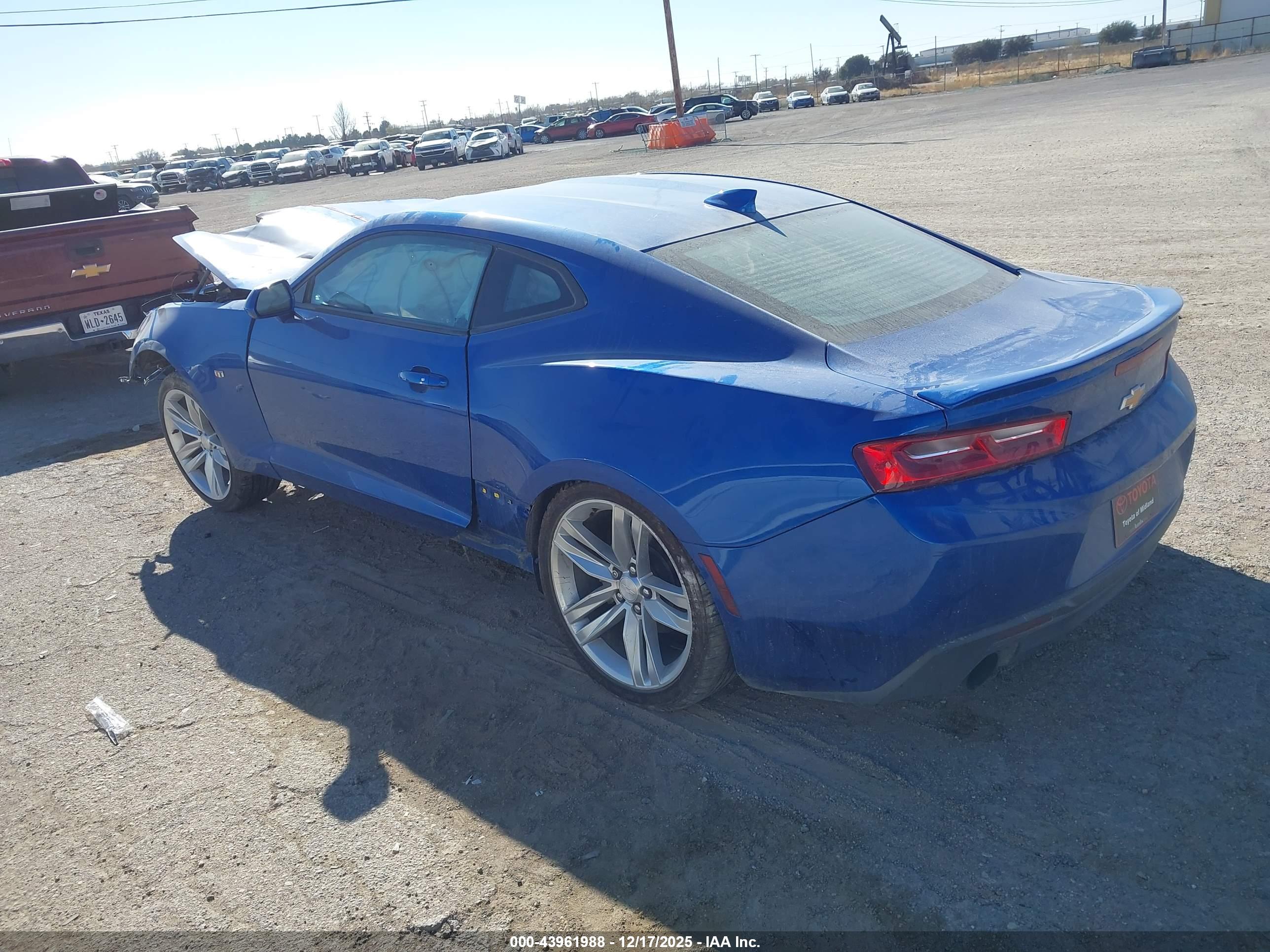CHEVROLET CAMARO image 3