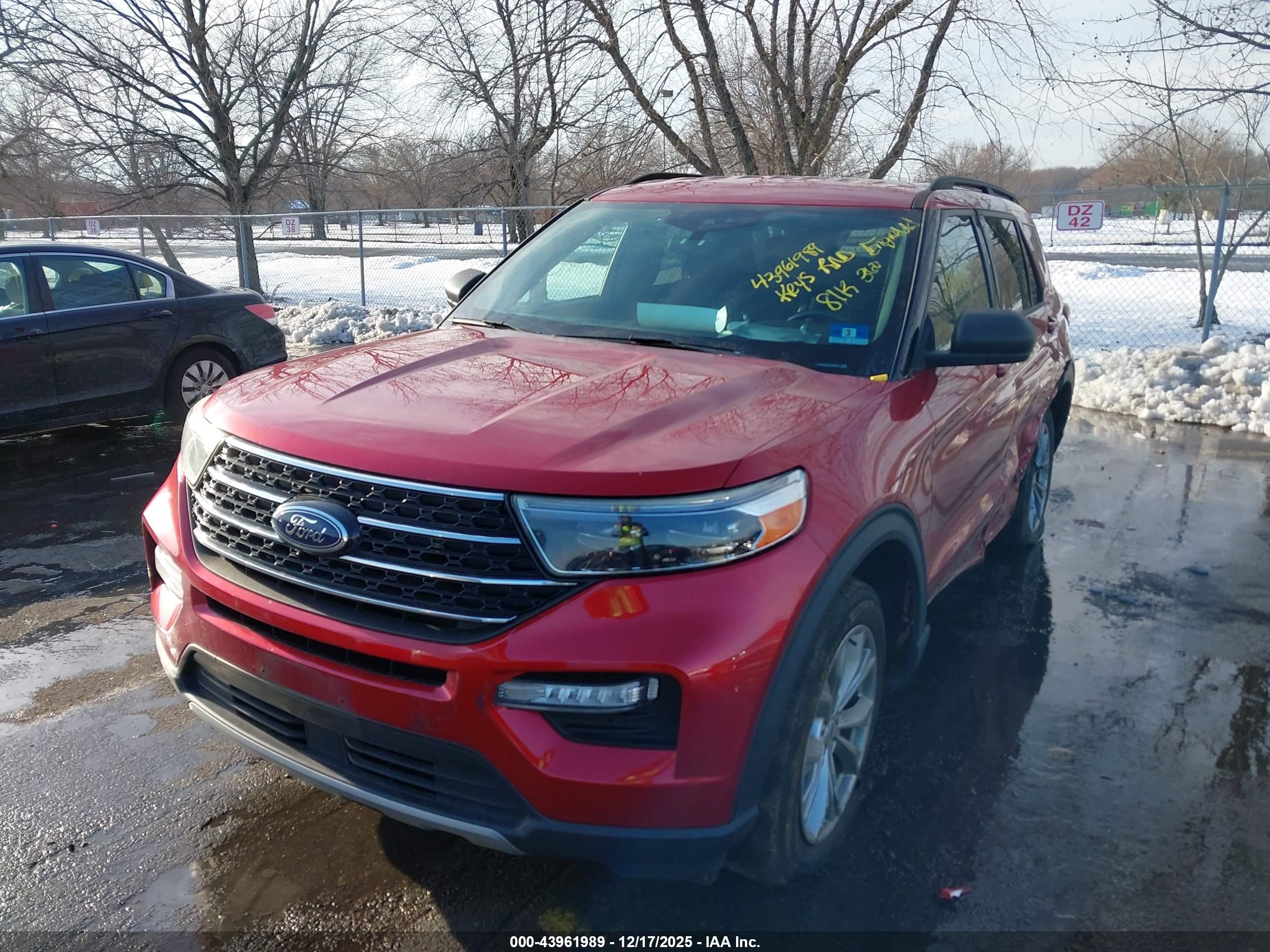 FORD EXPLORER image 2
