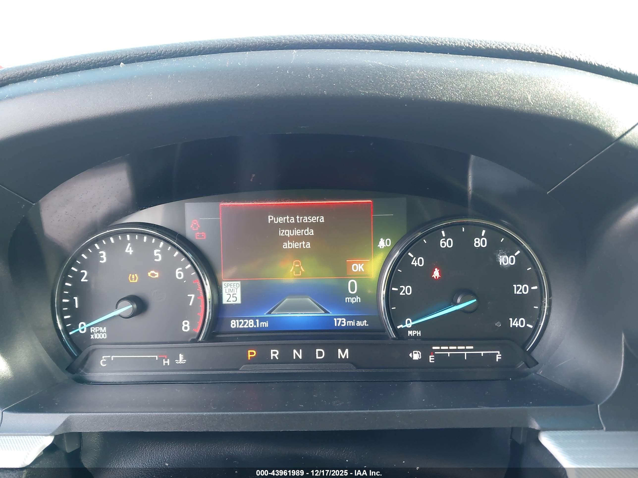 FORD EXPLORER image 7