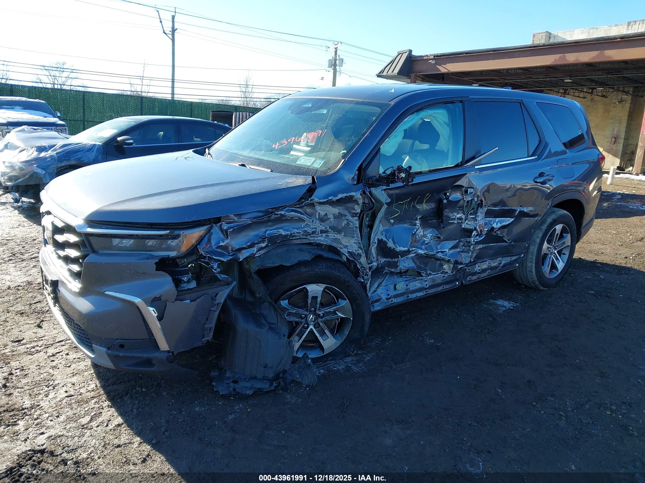 HONDA PILOT image 2