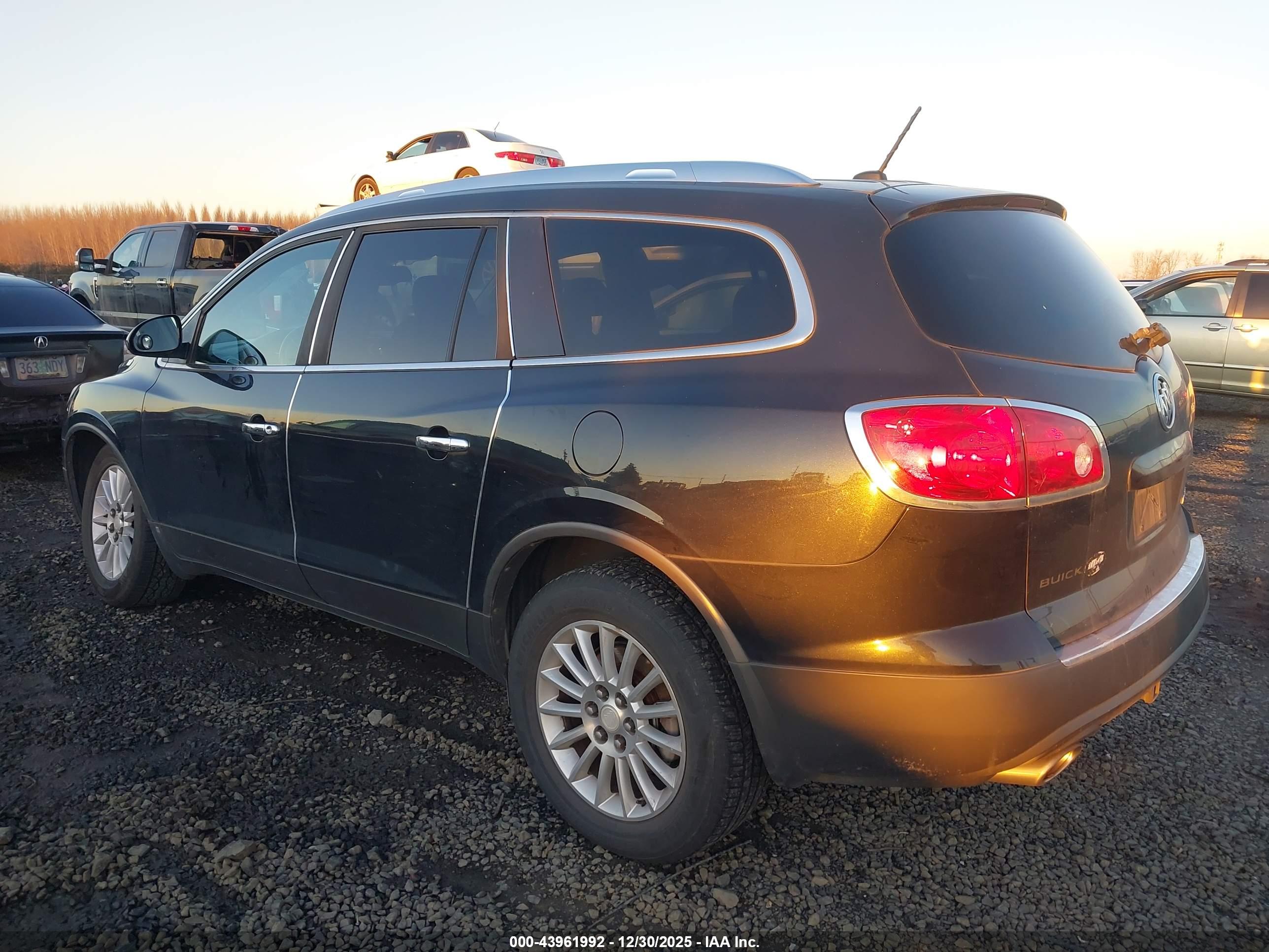 BUICK ENCLAVE image 3