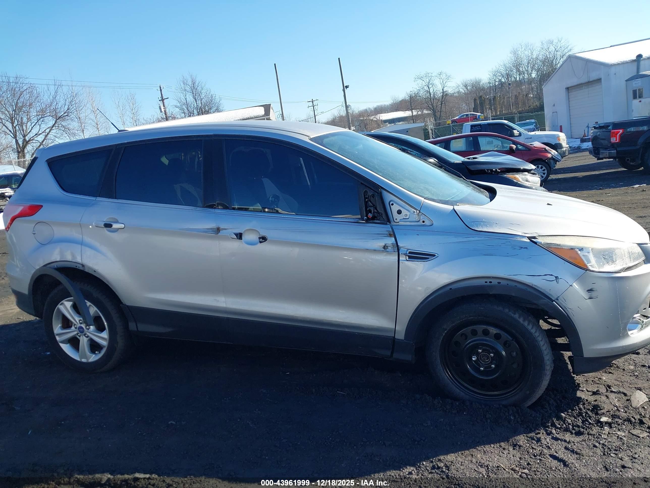FORD ESCAPE image 6