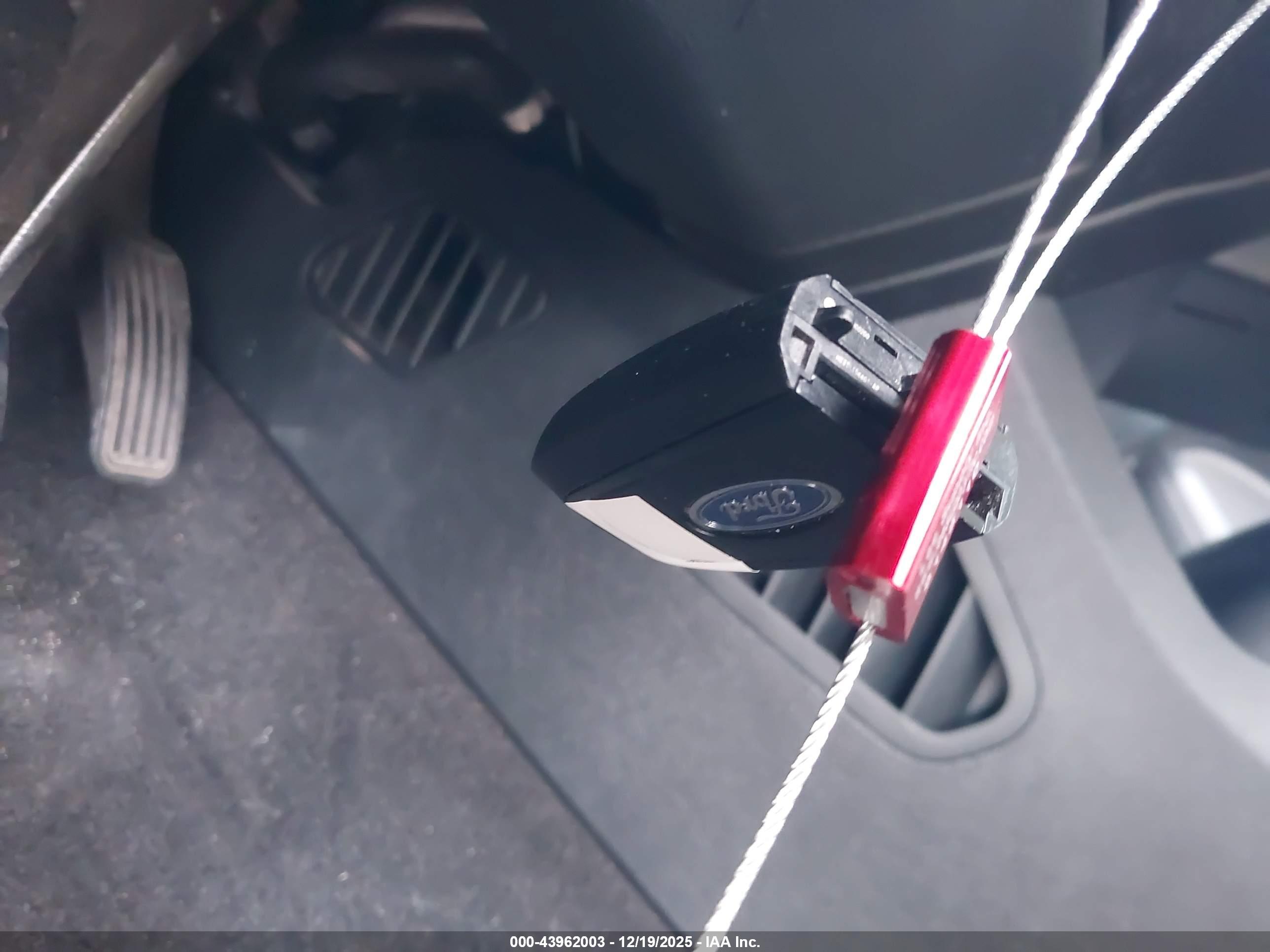 FORD EDGE image 11