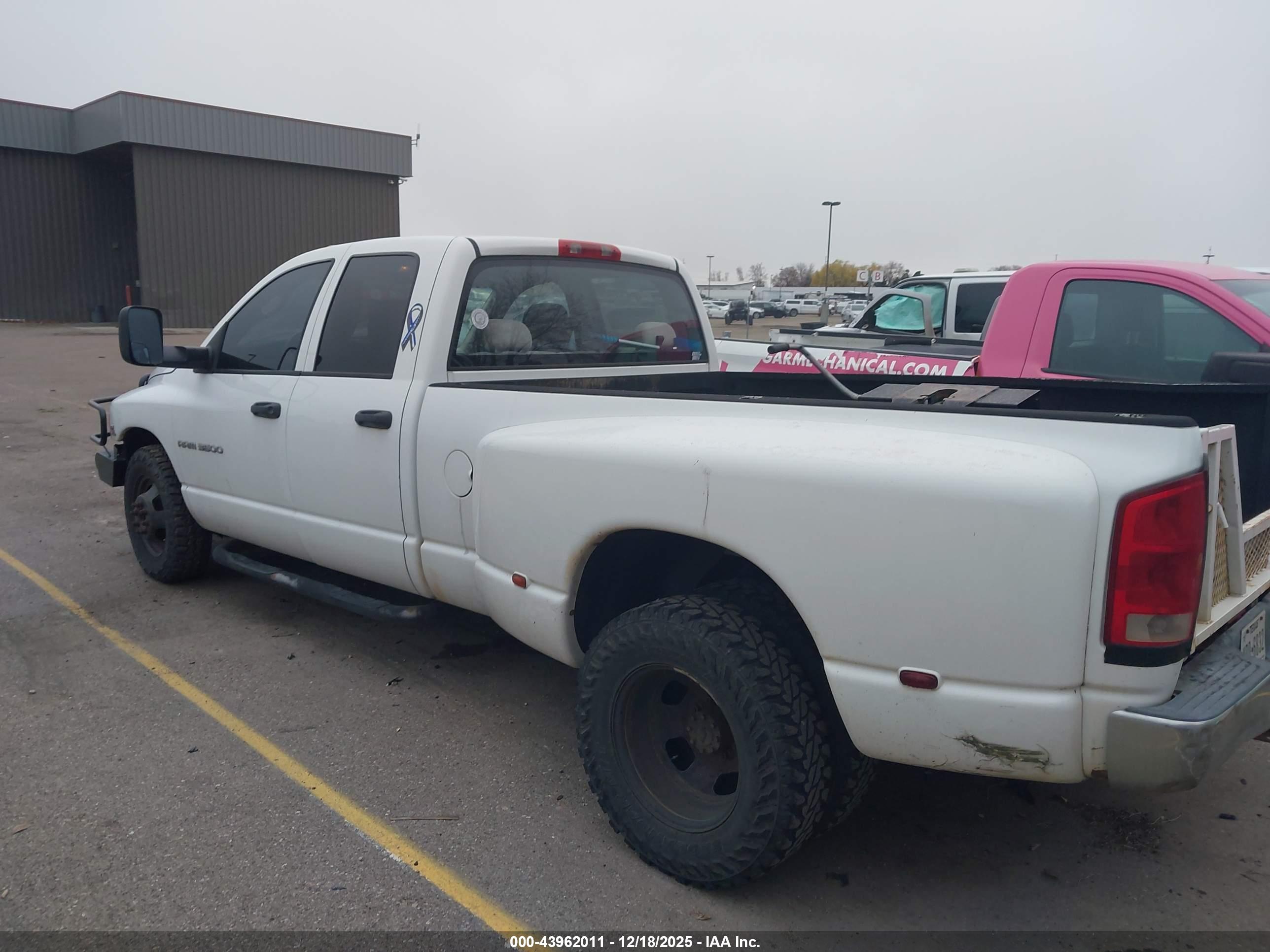 DODGE RAM image 4