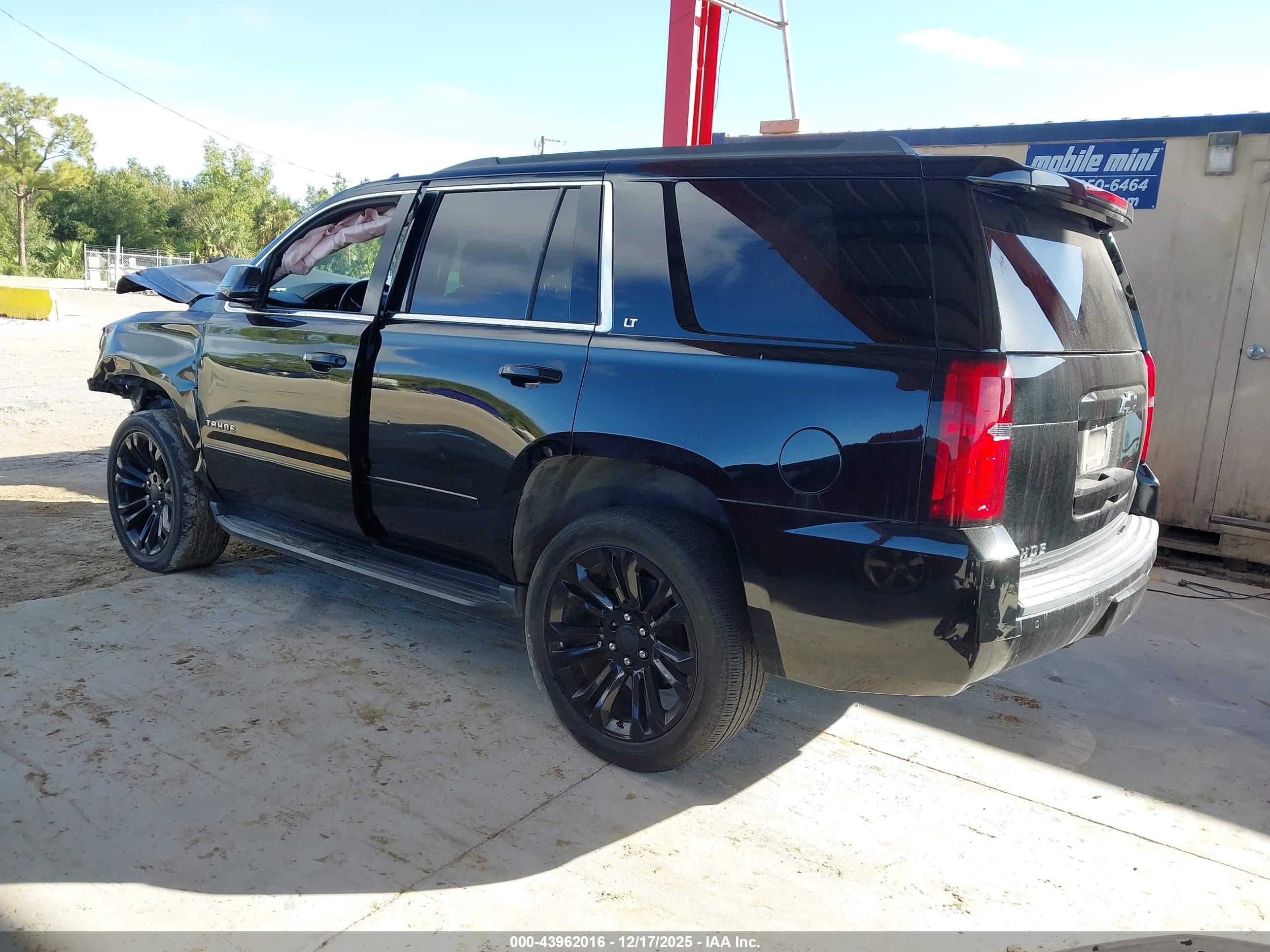 CHEVROLET TAHOE image 3