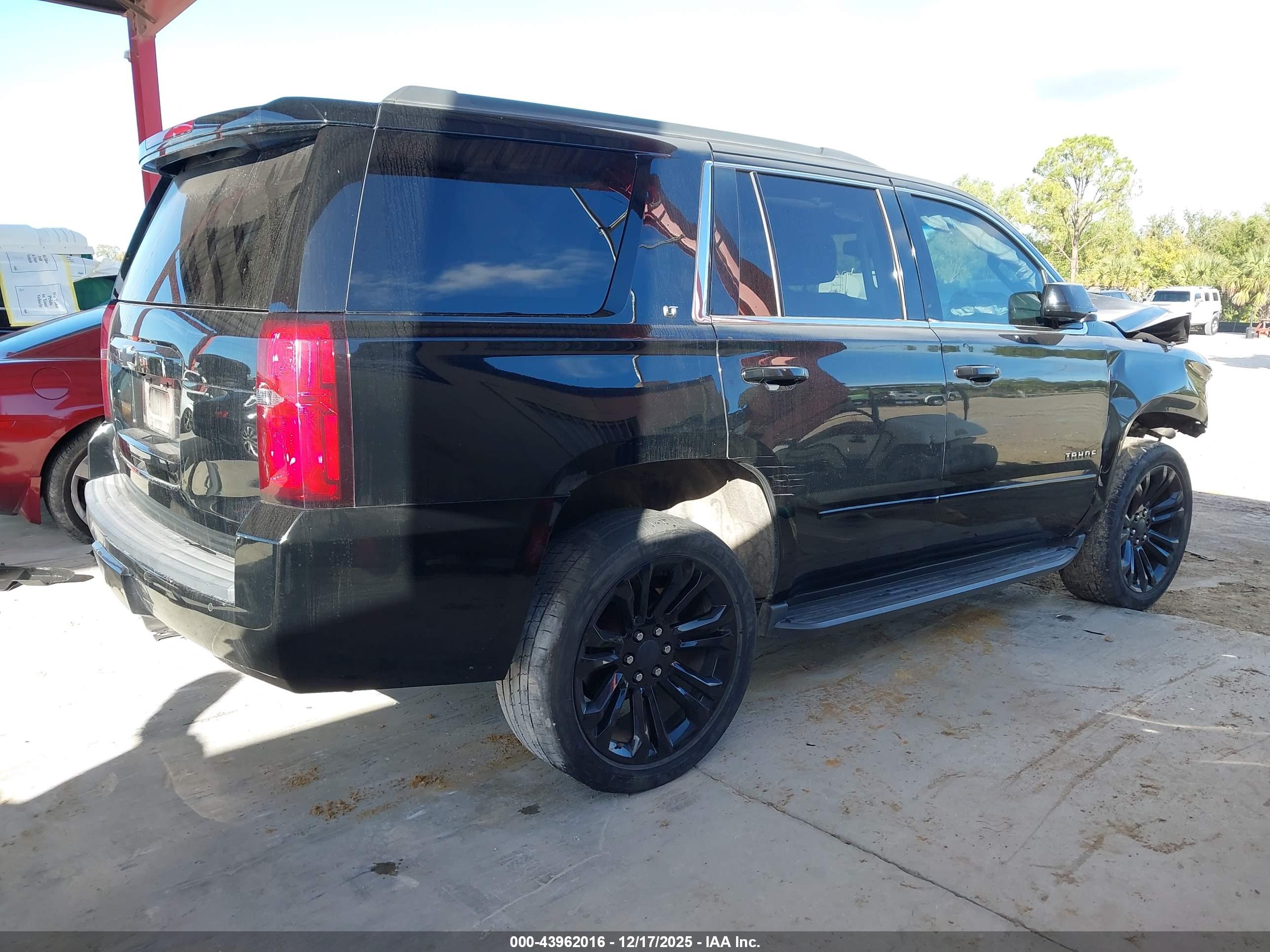 CHEVROLET TAHOE image 4