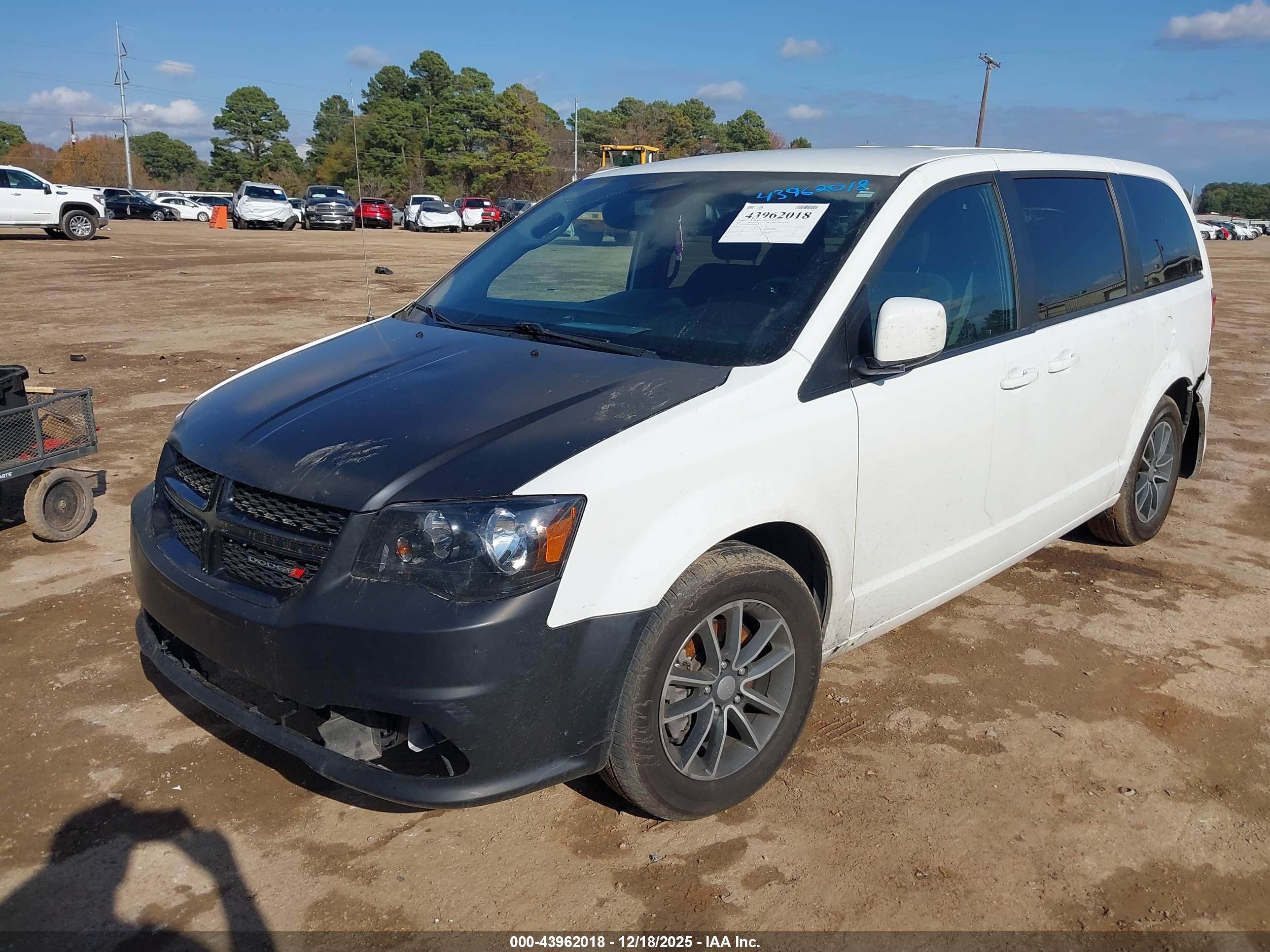 DODGE GRAND image 2