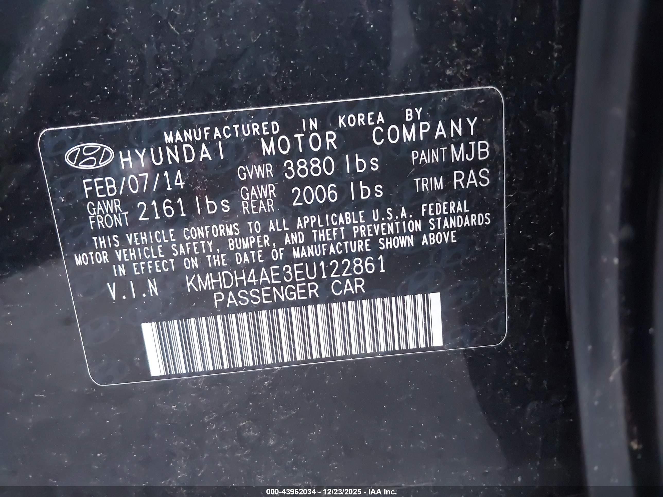 HYUNDAI ELANTRA image 9