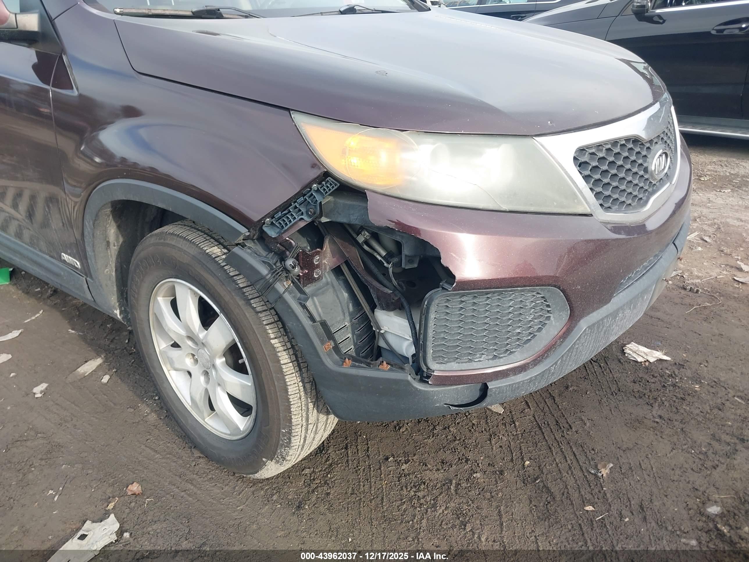 KIA SORENTO image 6
