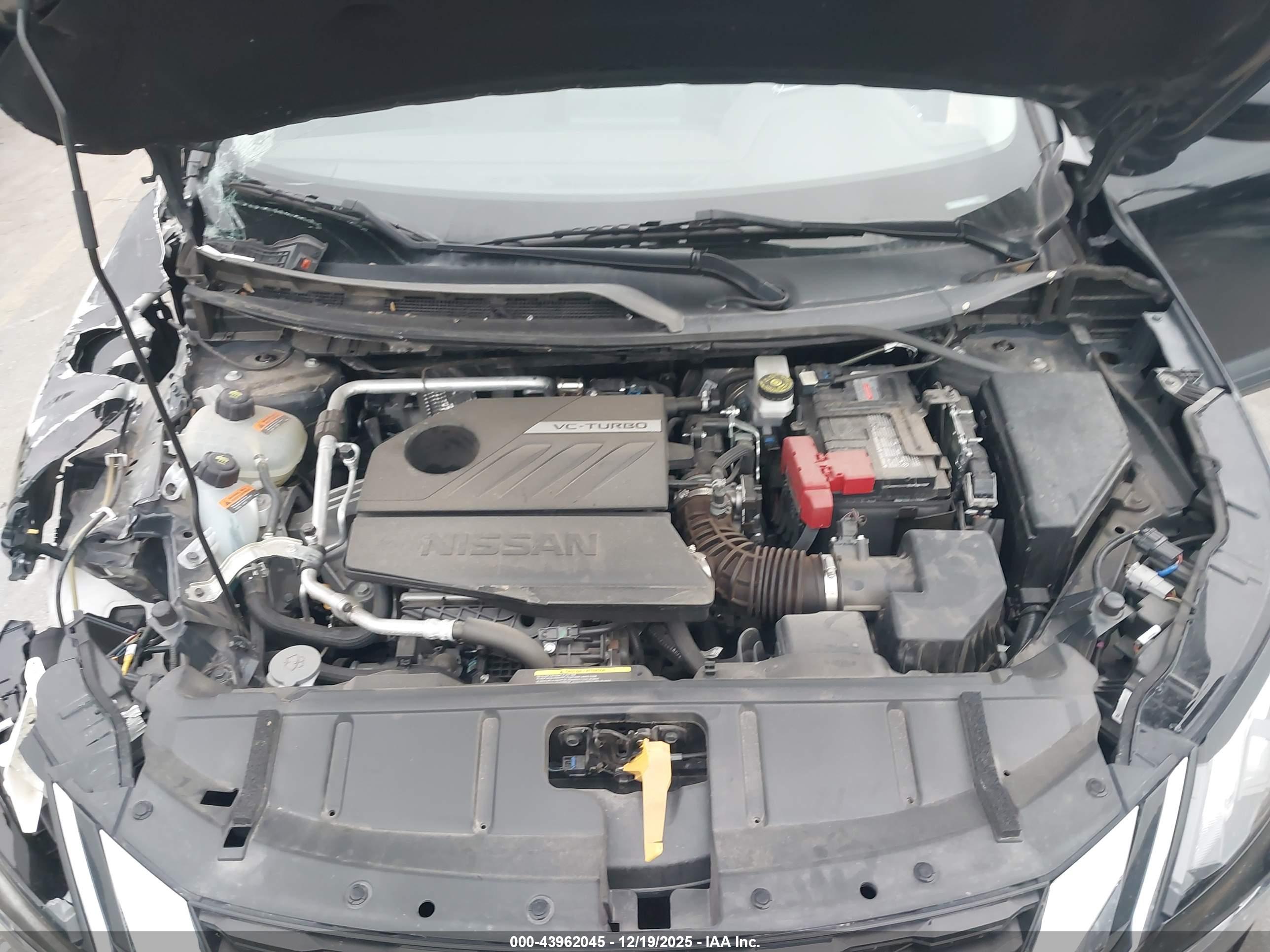 NISSAN ROGUE image 10