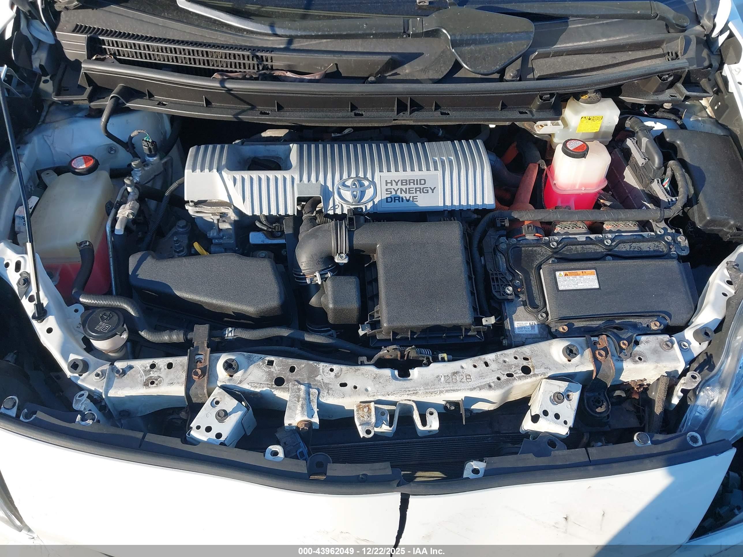 TOYOTA PRIUS image 10