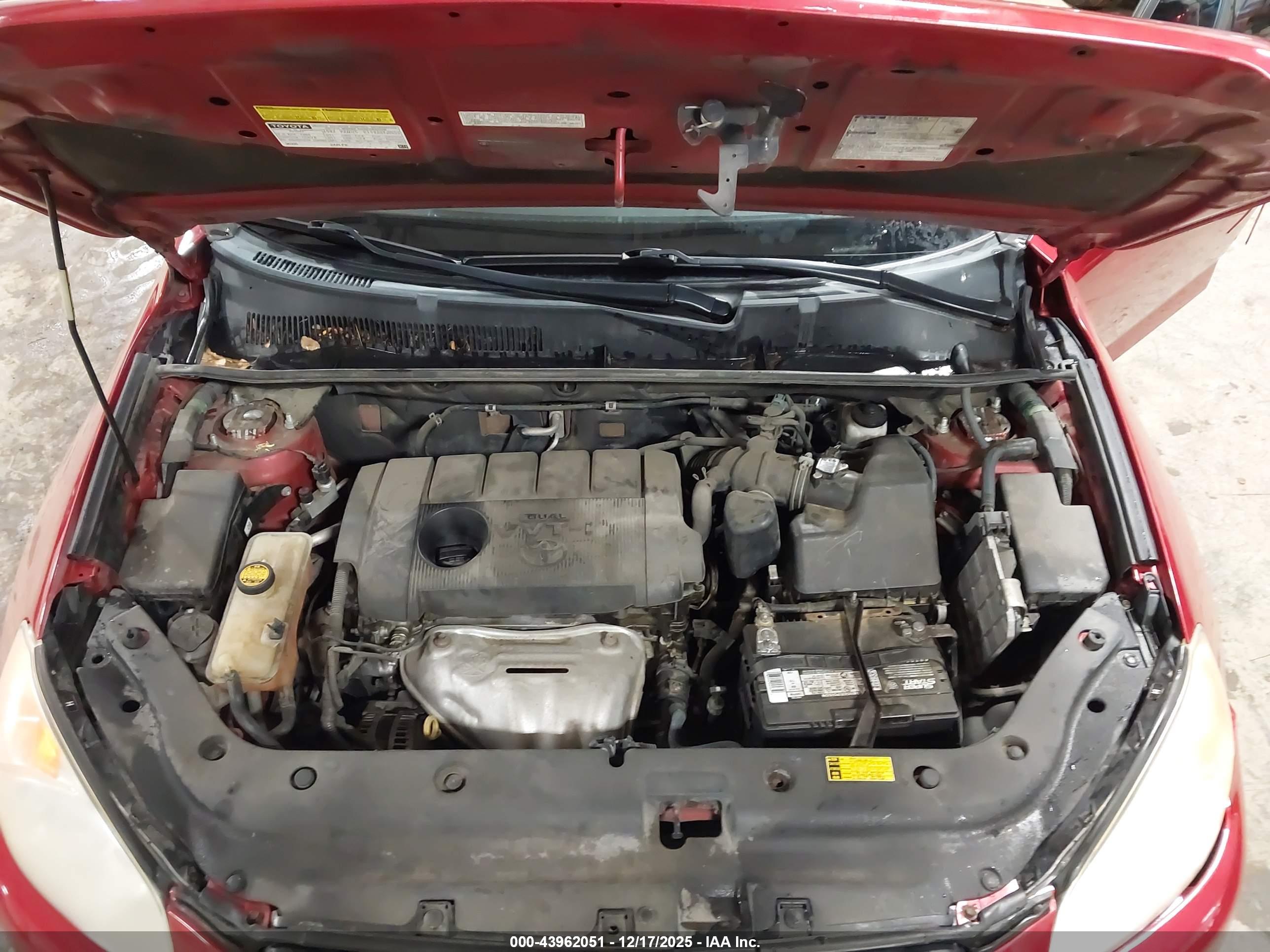 TOYOTA RAV4 image 10