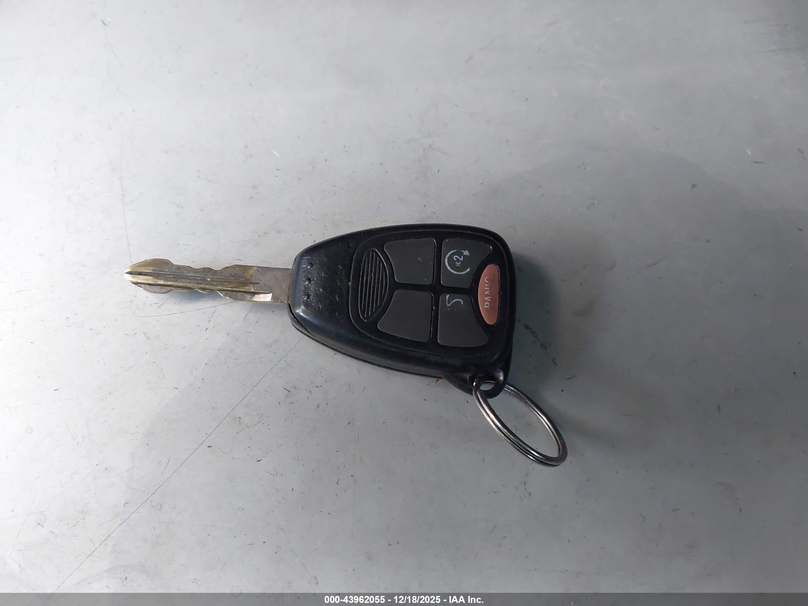 DODGE AVENGER image 11