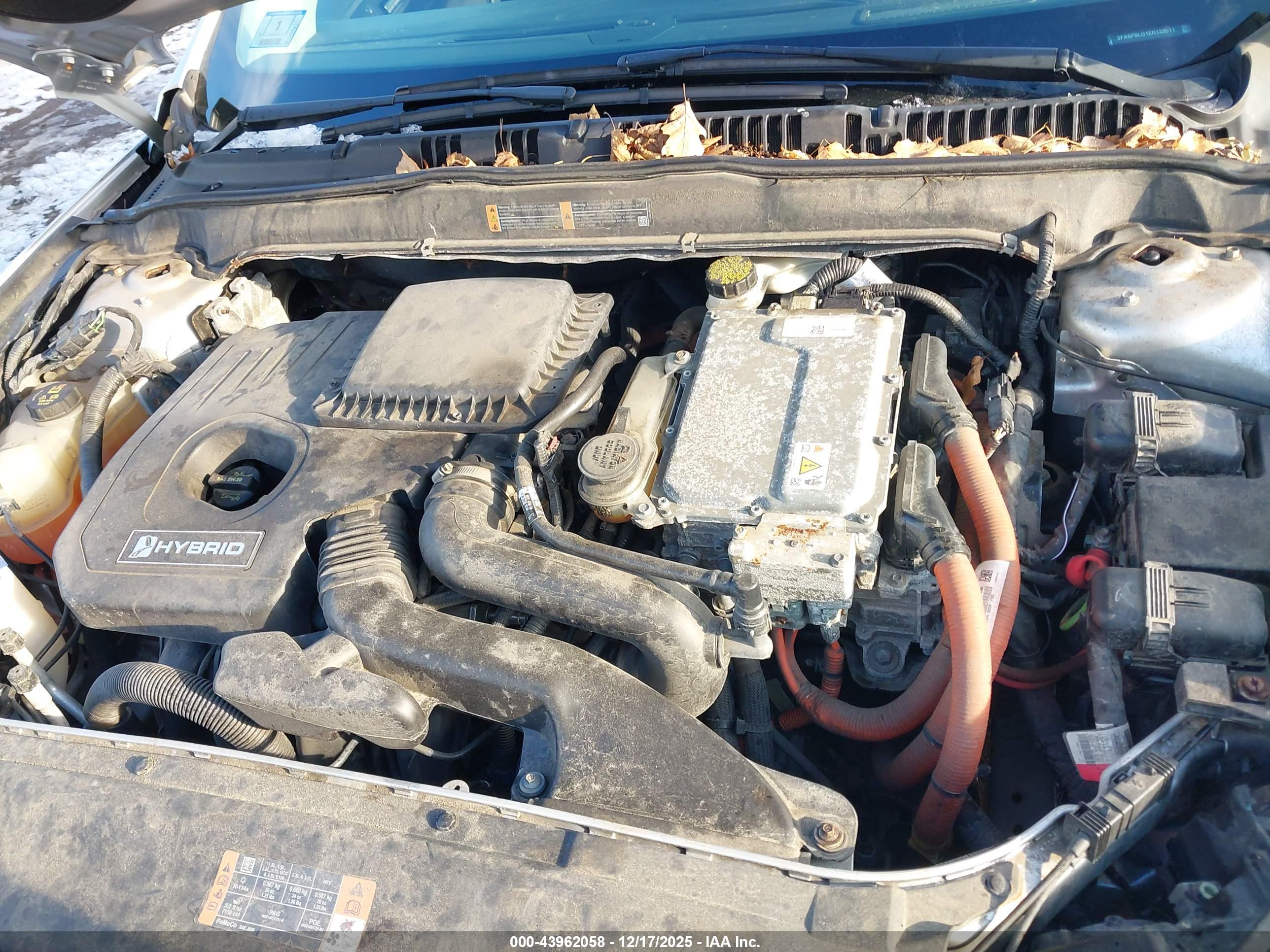 FORD FUSION image 10