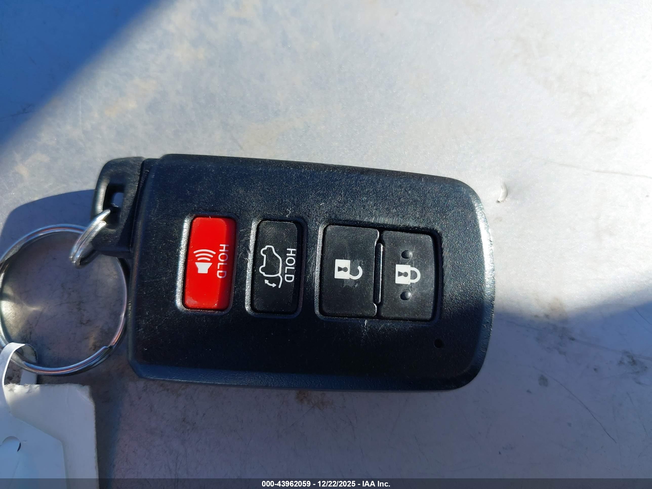 TOYOTA HIGHLANDER image 11