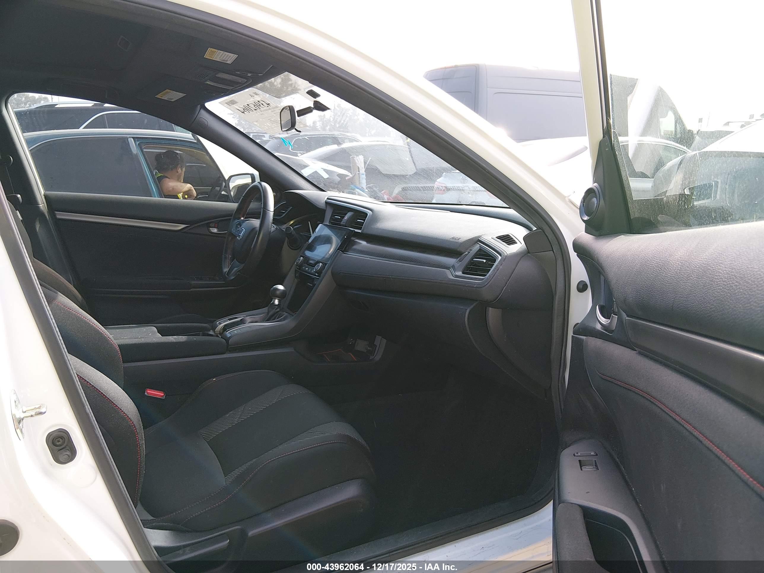 HONDA CIVIC image 5