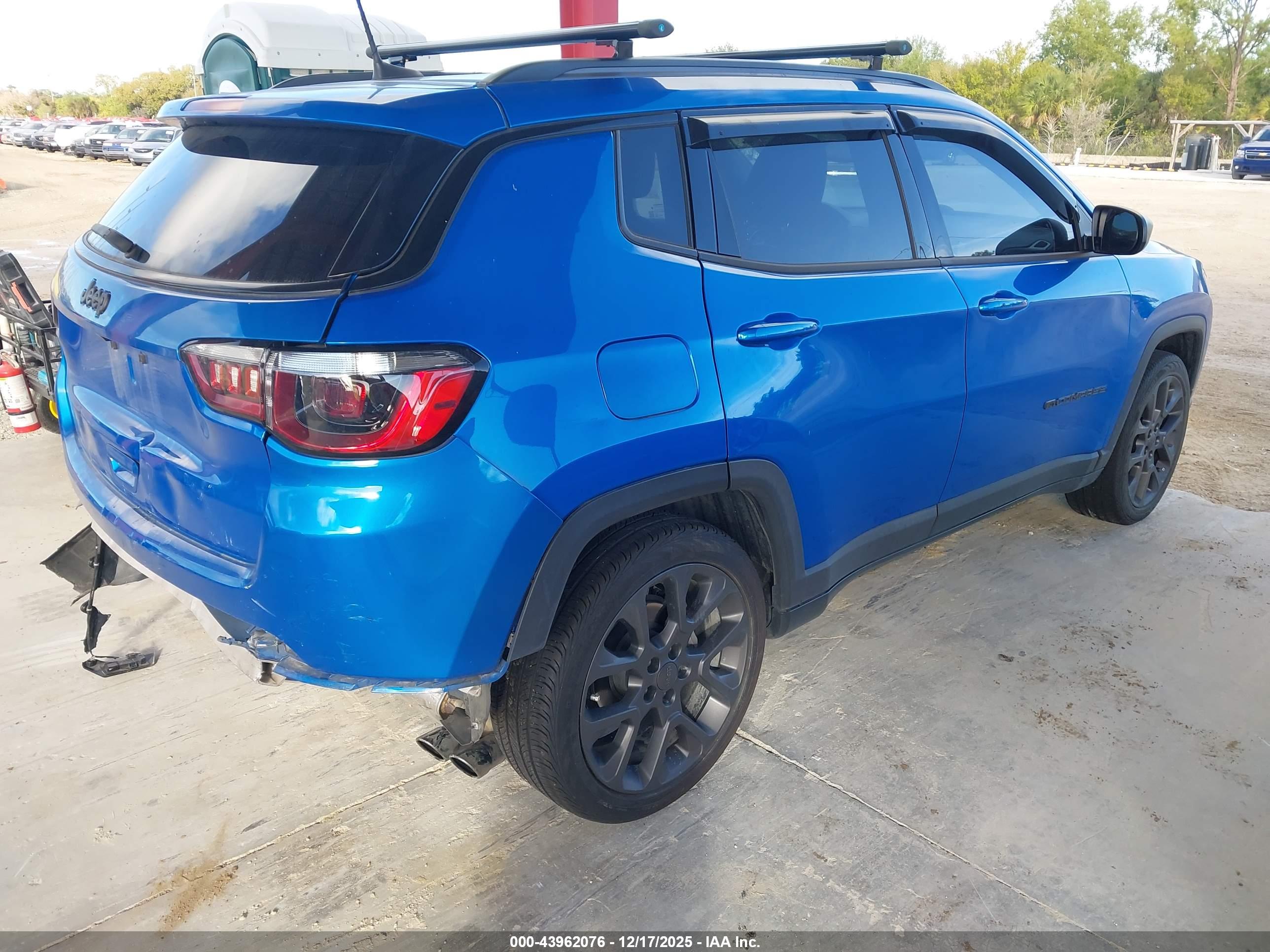JEEP COMPASS image 4