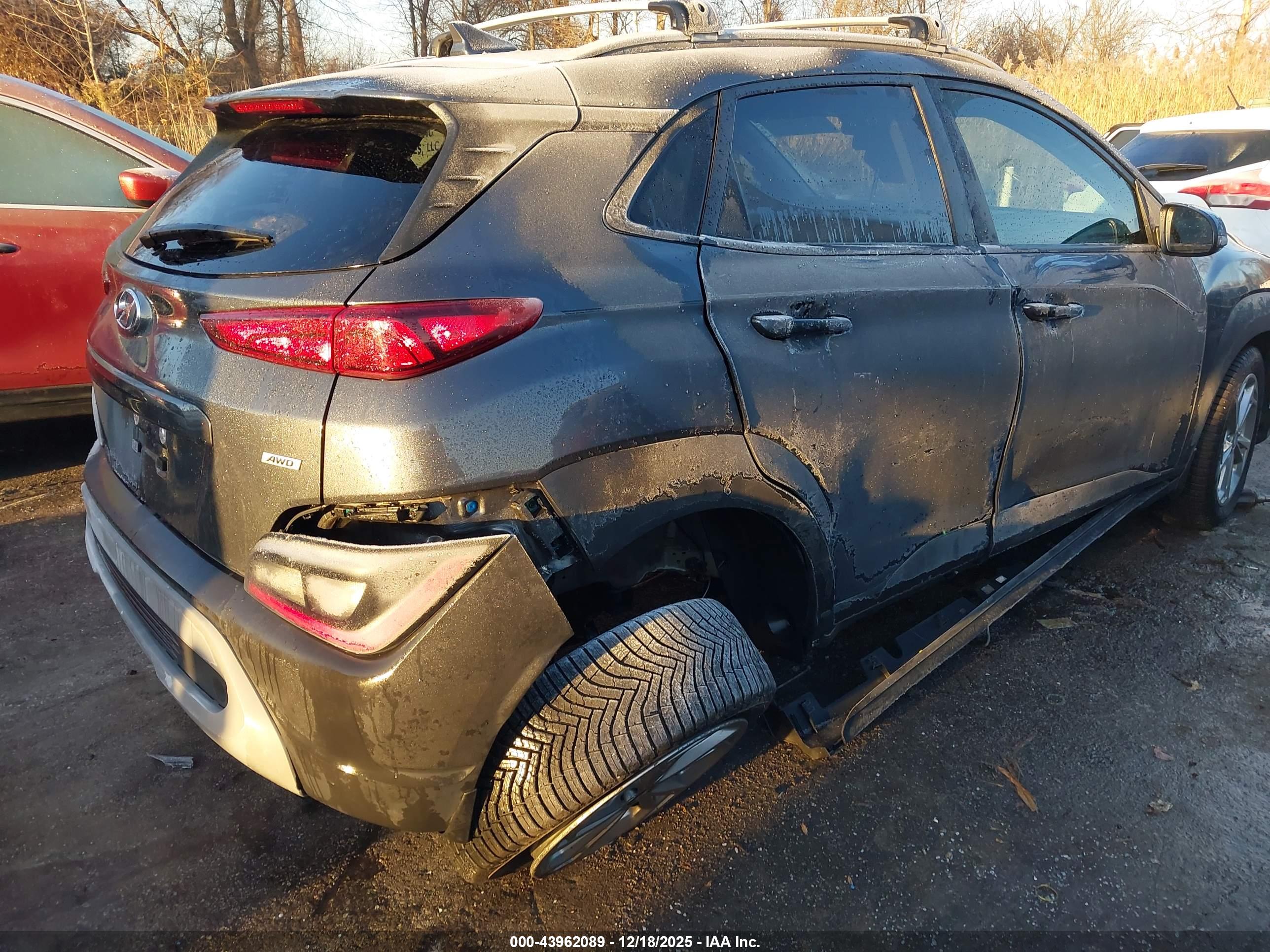 HYUNDAI KONA image 6